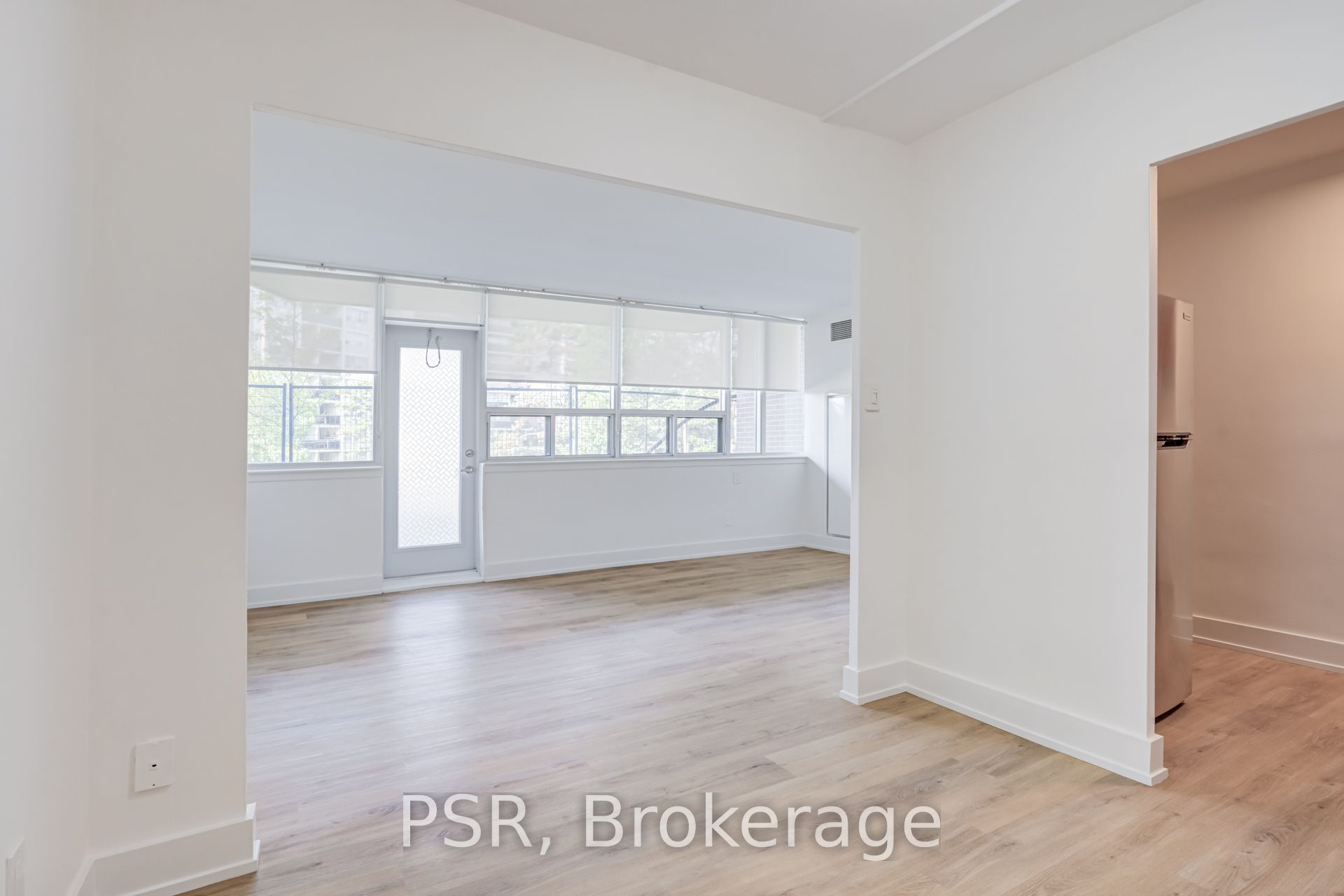 240 Markland Drive 105 Property Photo 5