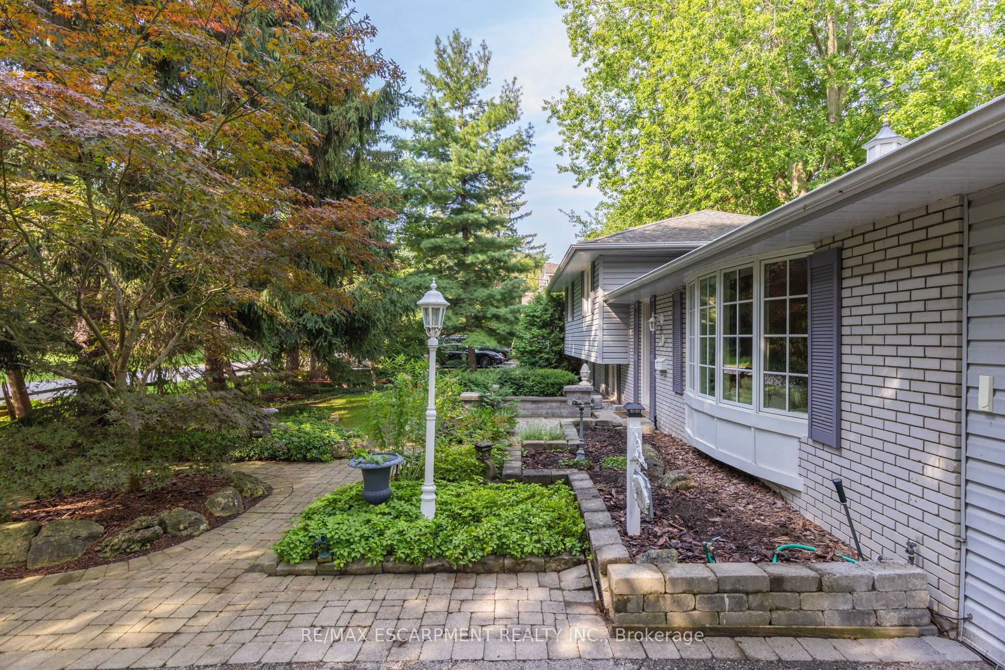 401 Cairncroft Road Property Photo 29