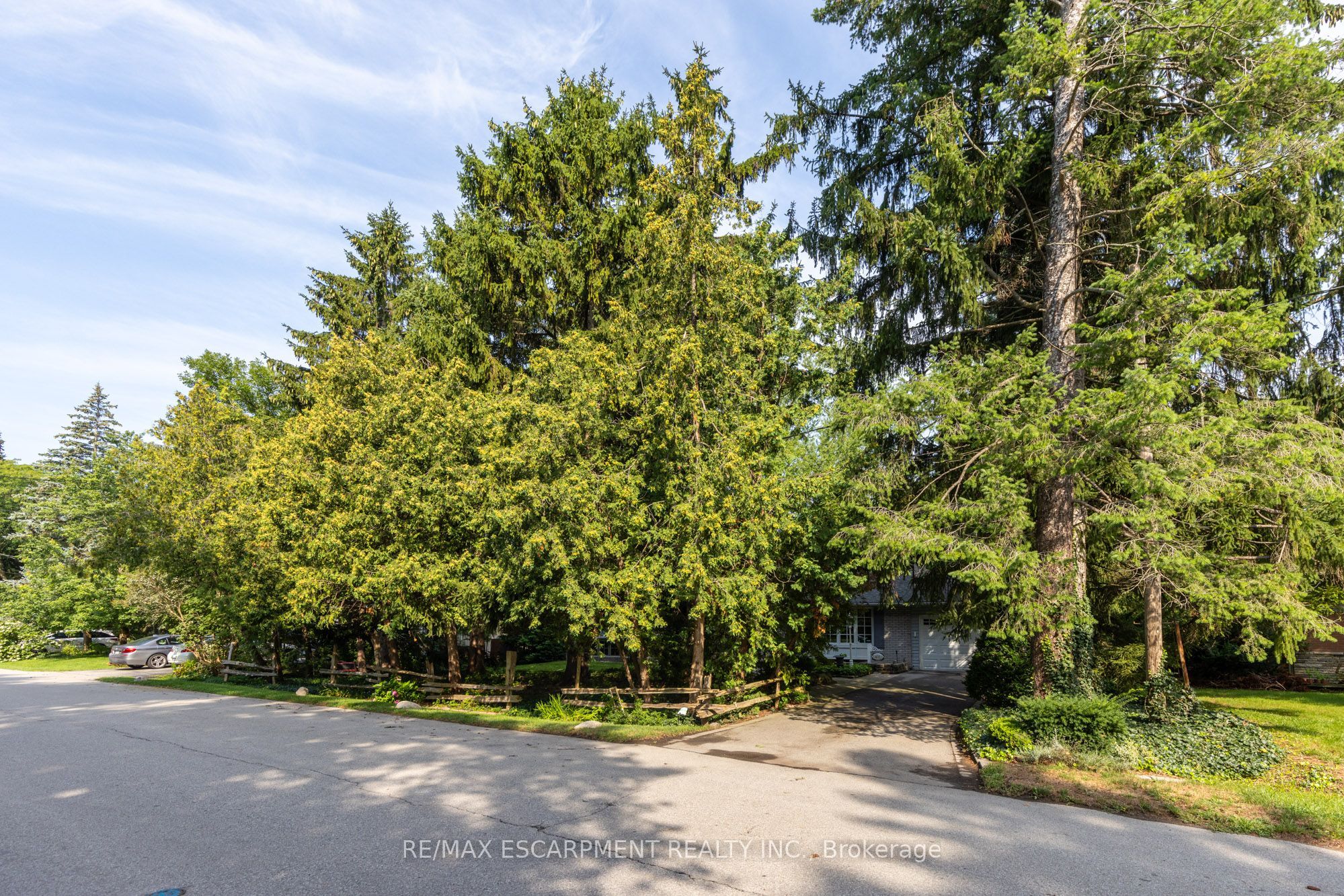 401 Cairncroft Road Property Photo 31