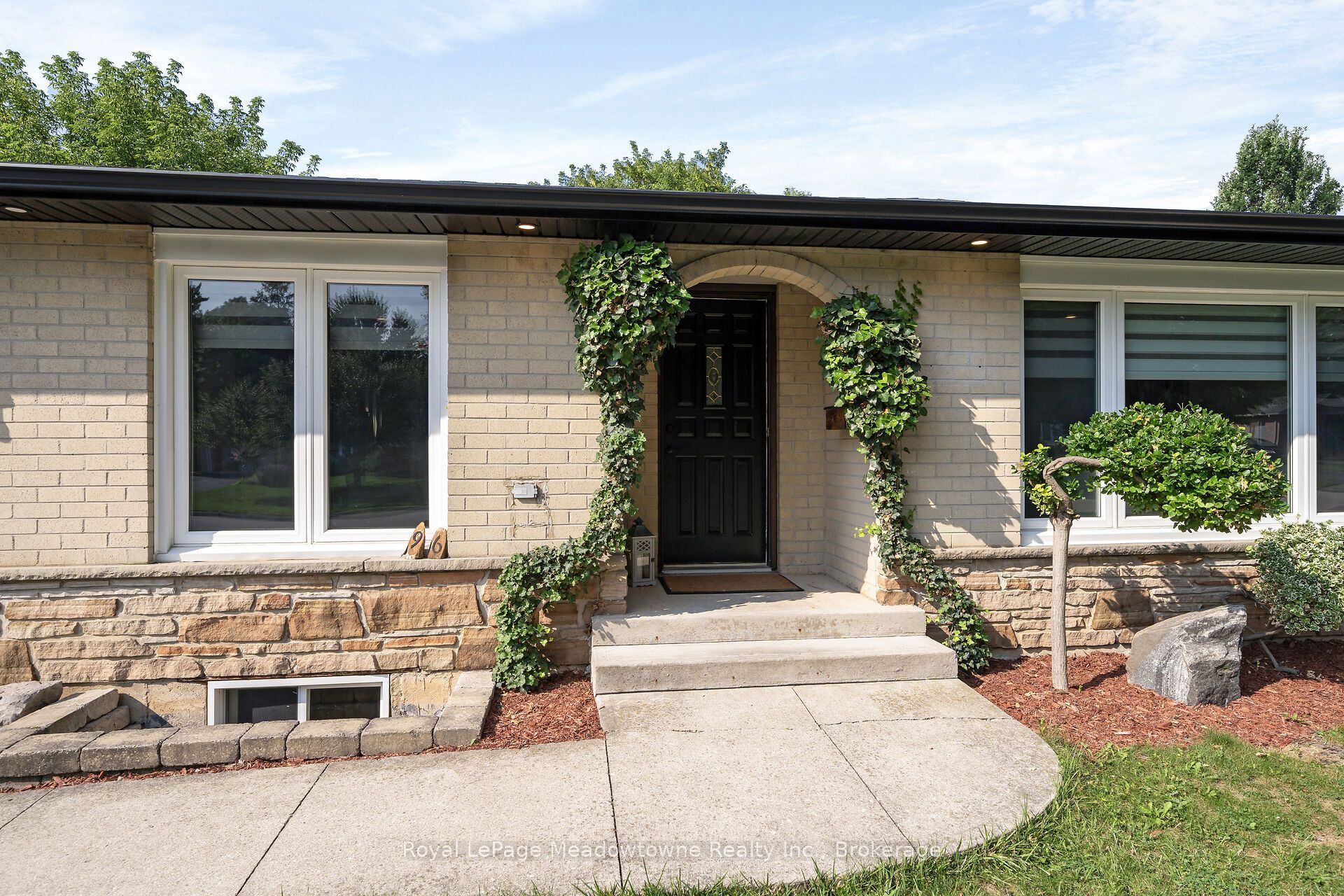 96 Macdonald Crescent Property Photo 3