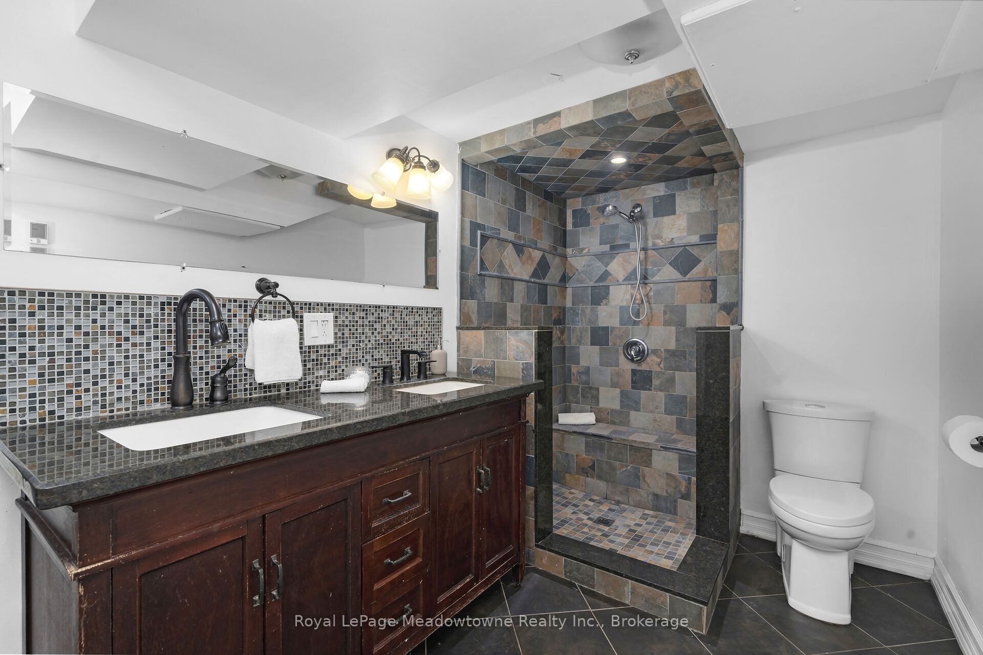 96 Macdonald Crescent Property Photo 21