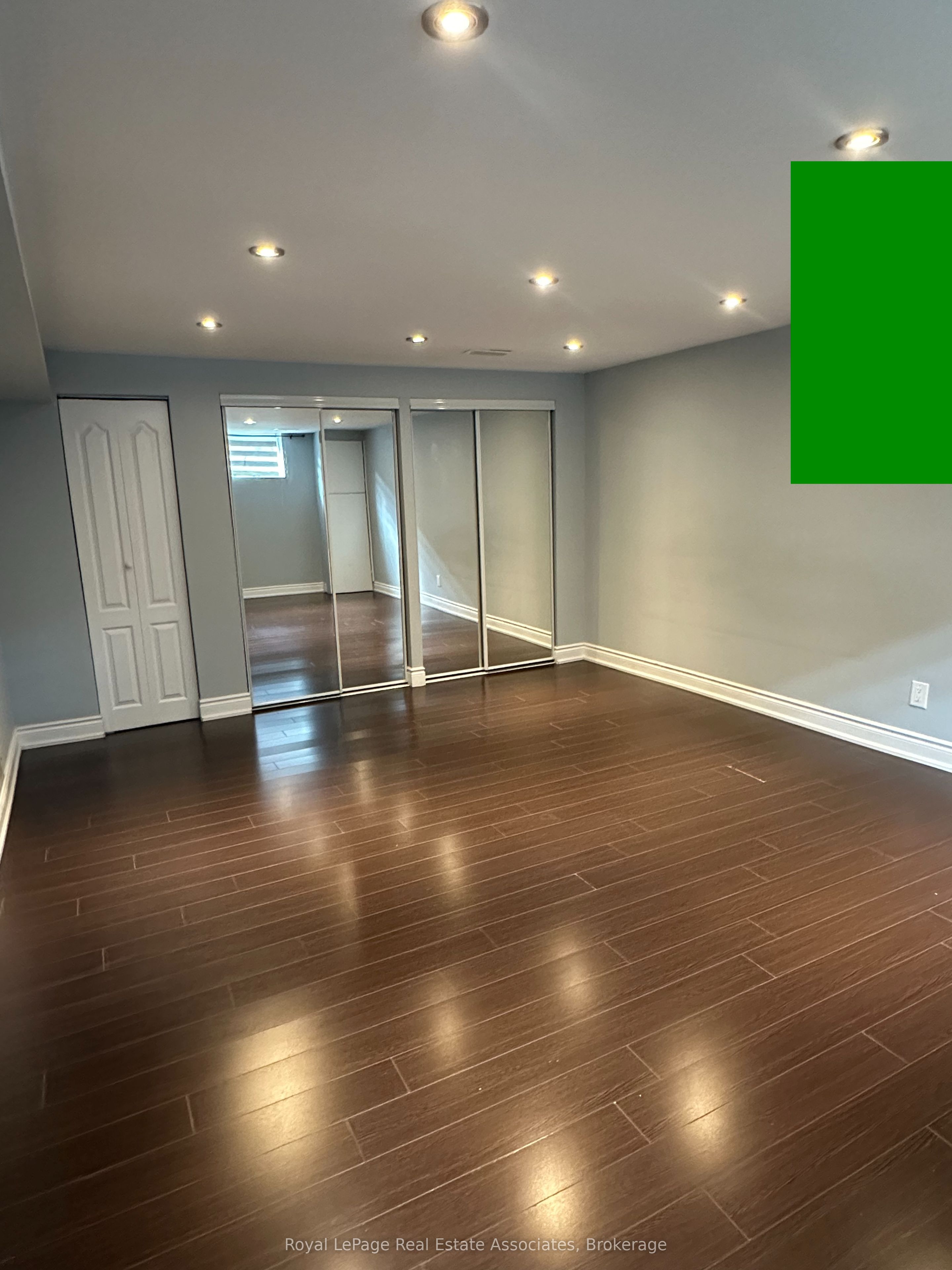 1590 Coram Crescent (basement) Property Photo 6