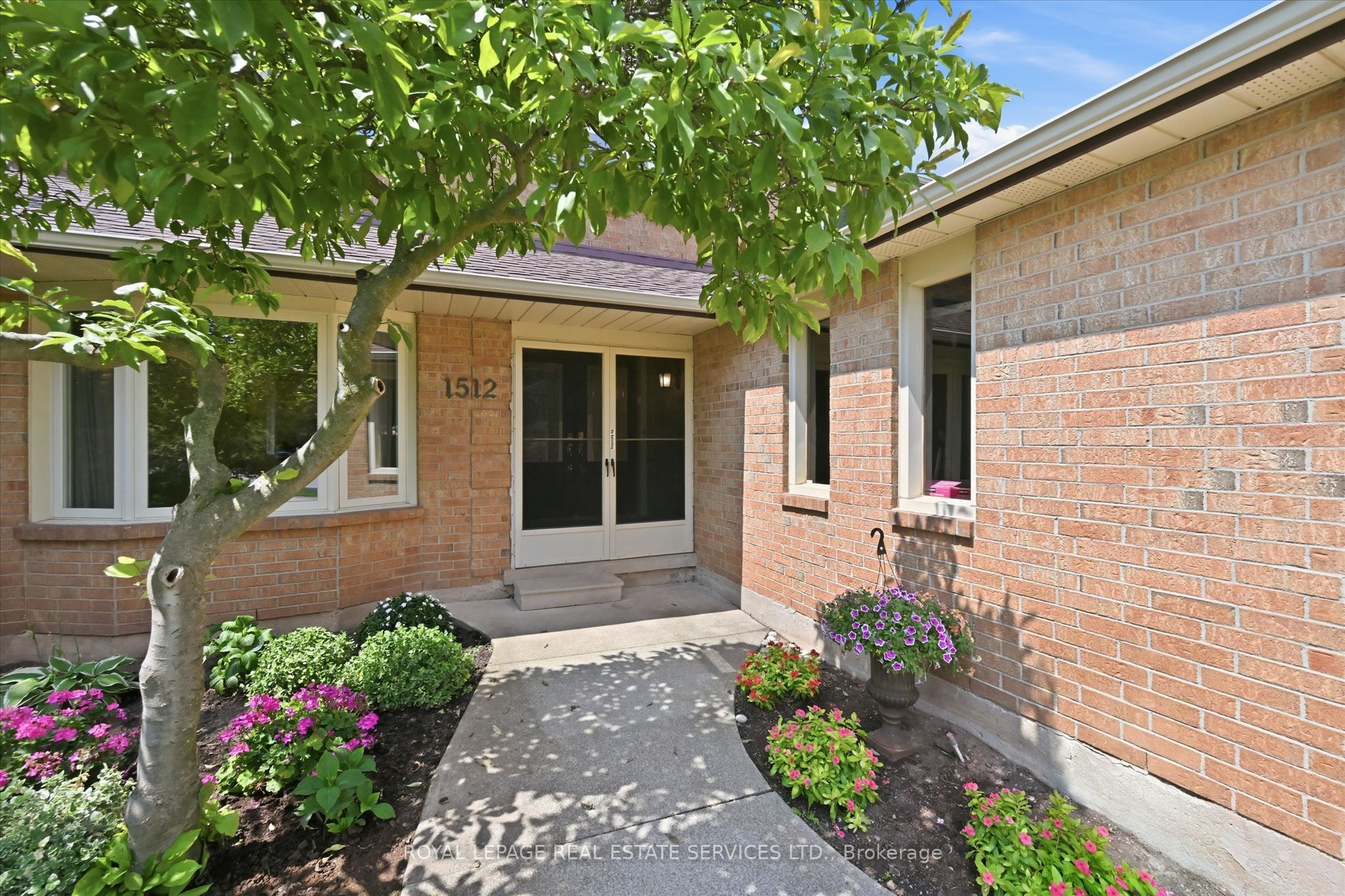 1512 Princeton Crescent Property Photo 3