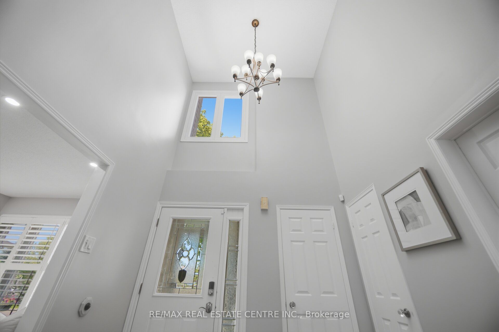 1558 Highbrook Avenue Property Photo 4