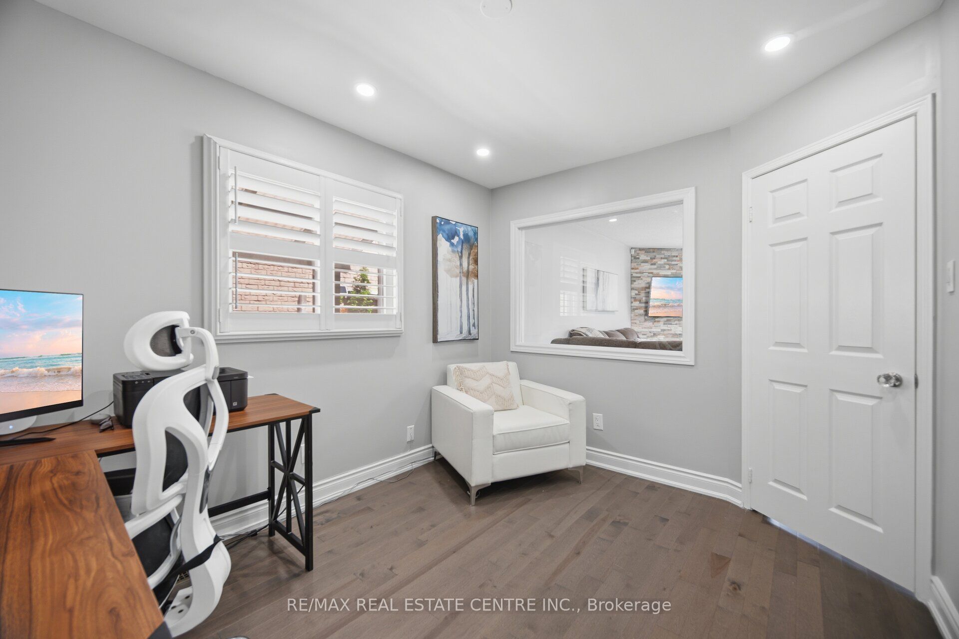 1558 Highbrook Avenue Property Photo 13