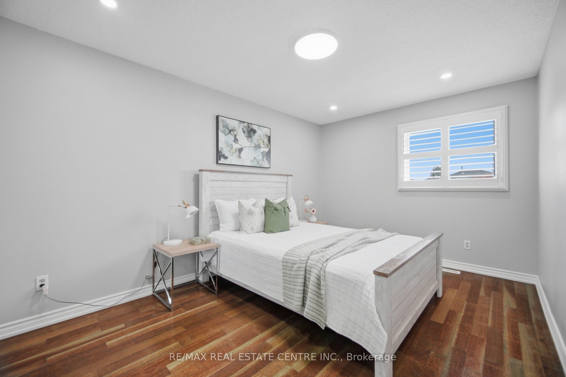 1558 Highbrook Avenue Property Photo 22