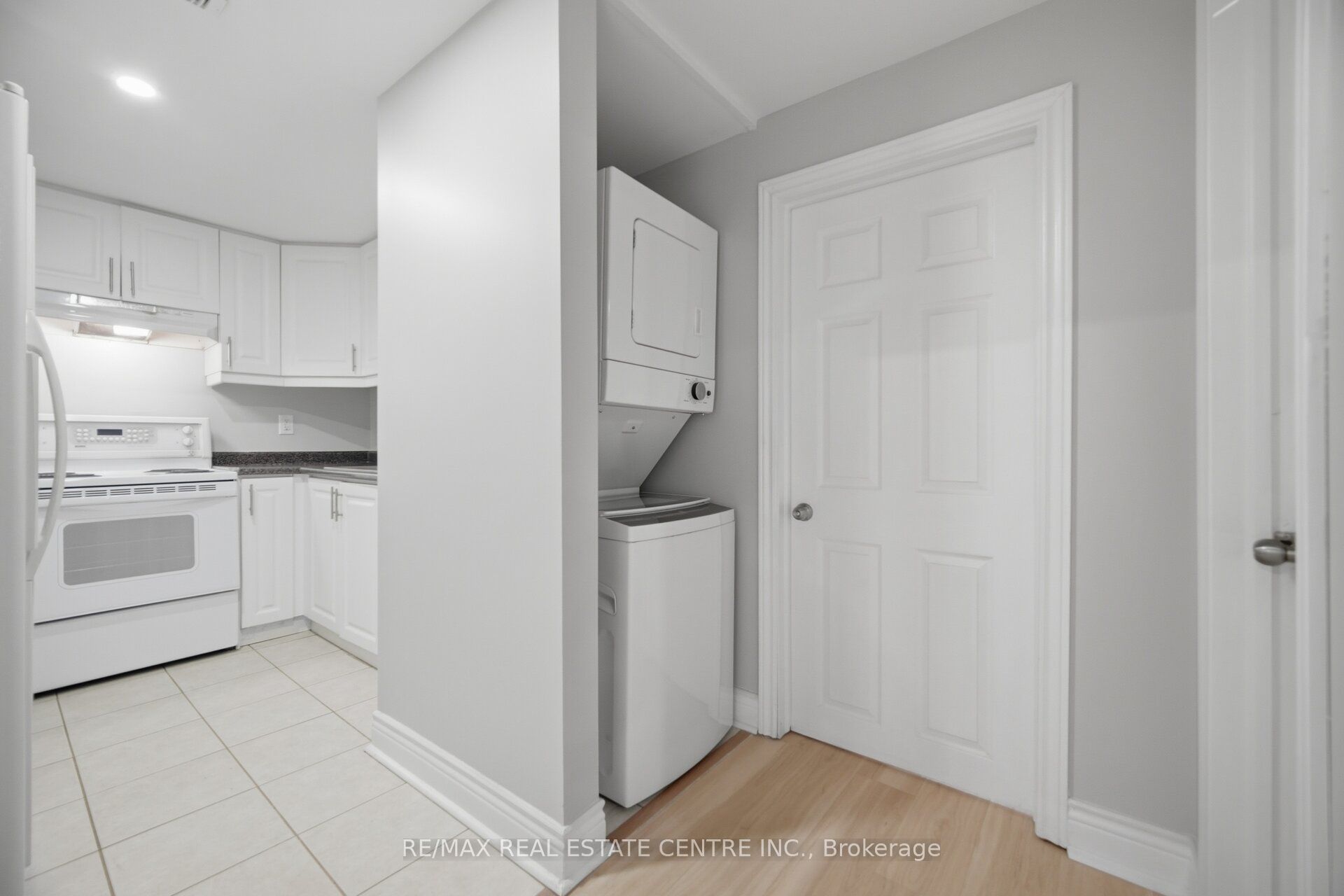 1558 Highbrook Avenue Property Photo 39