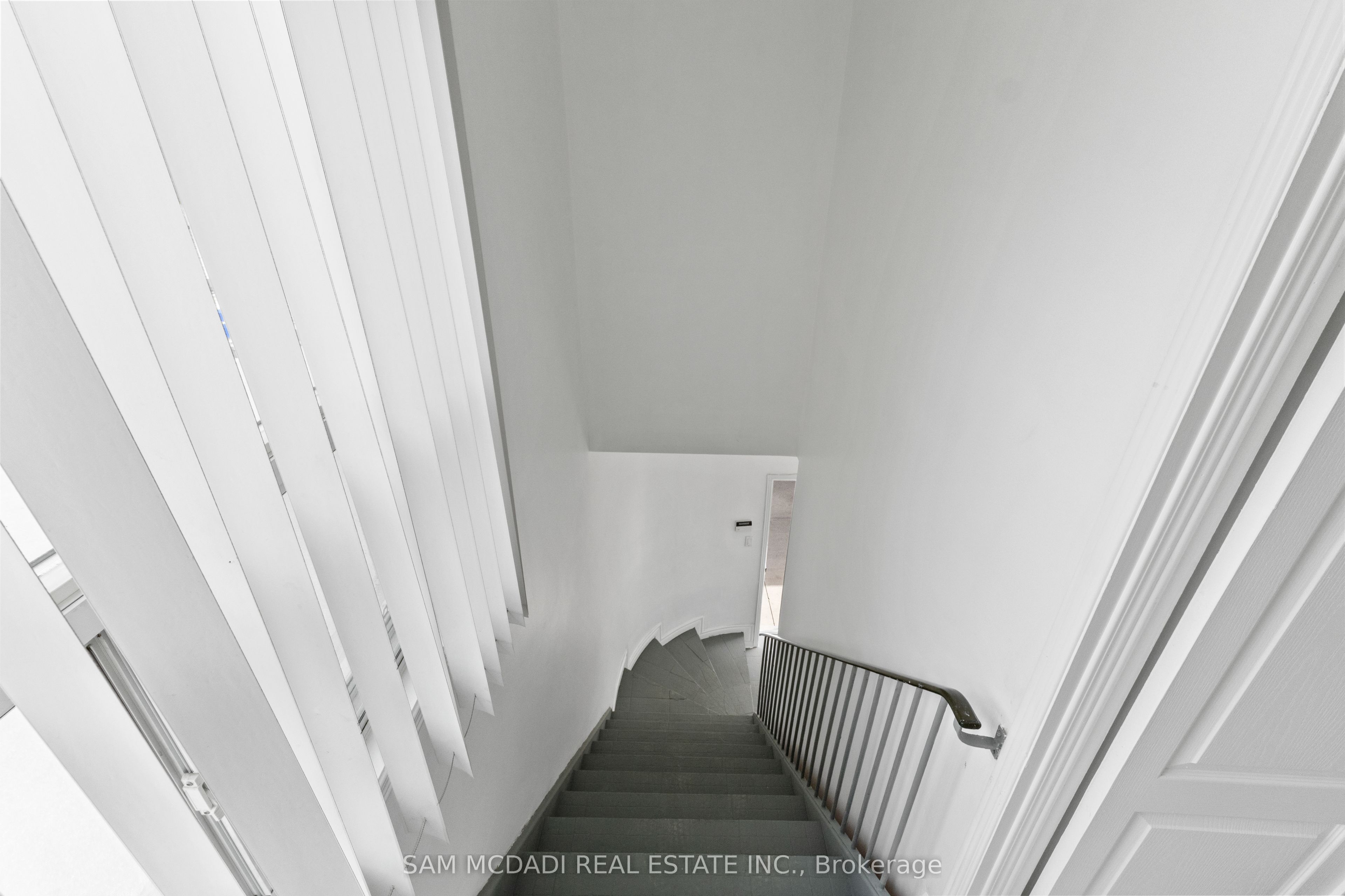 2922 Islington Avenue 3 Property Photo 18