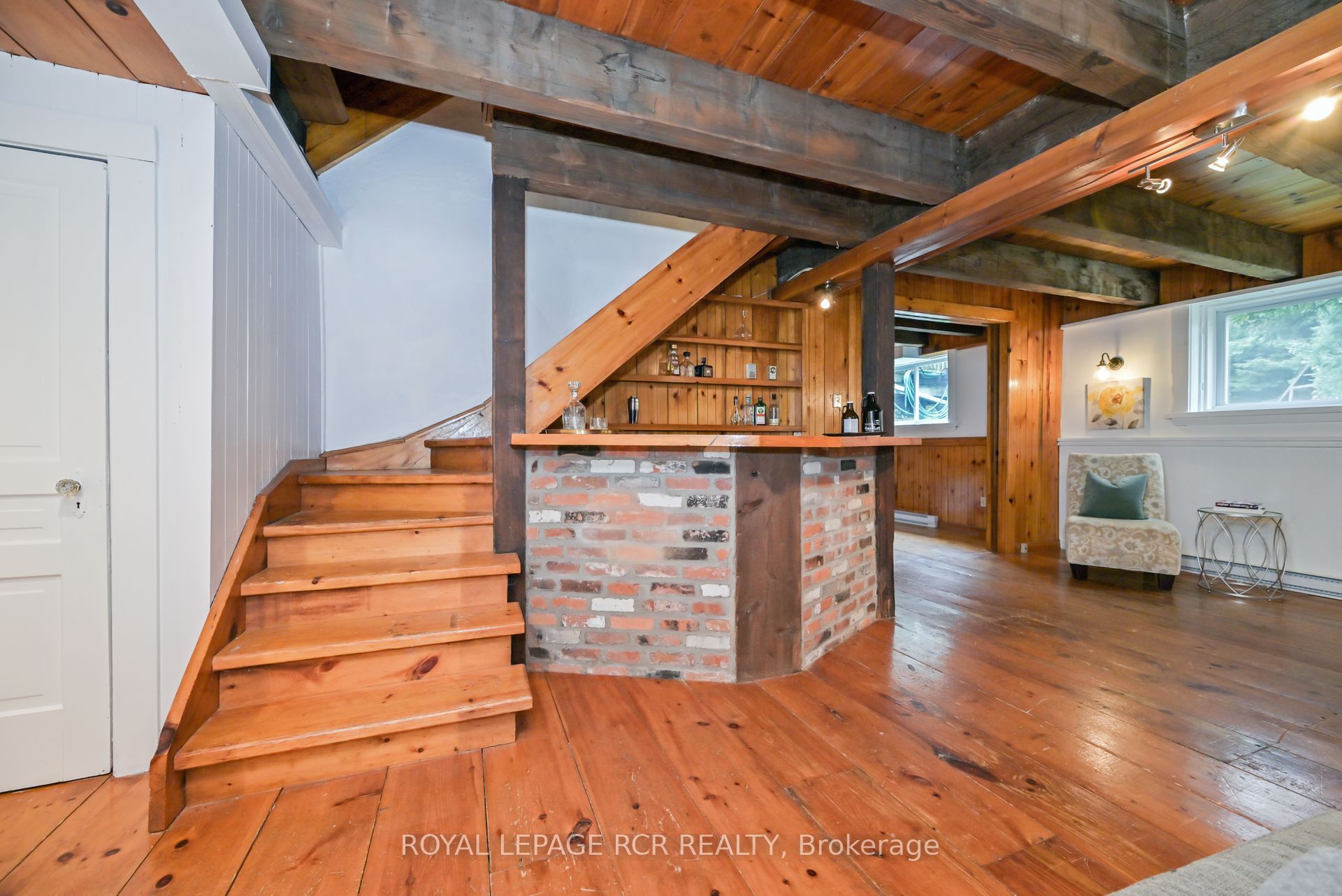 1762 Queen Street Property Photo 21