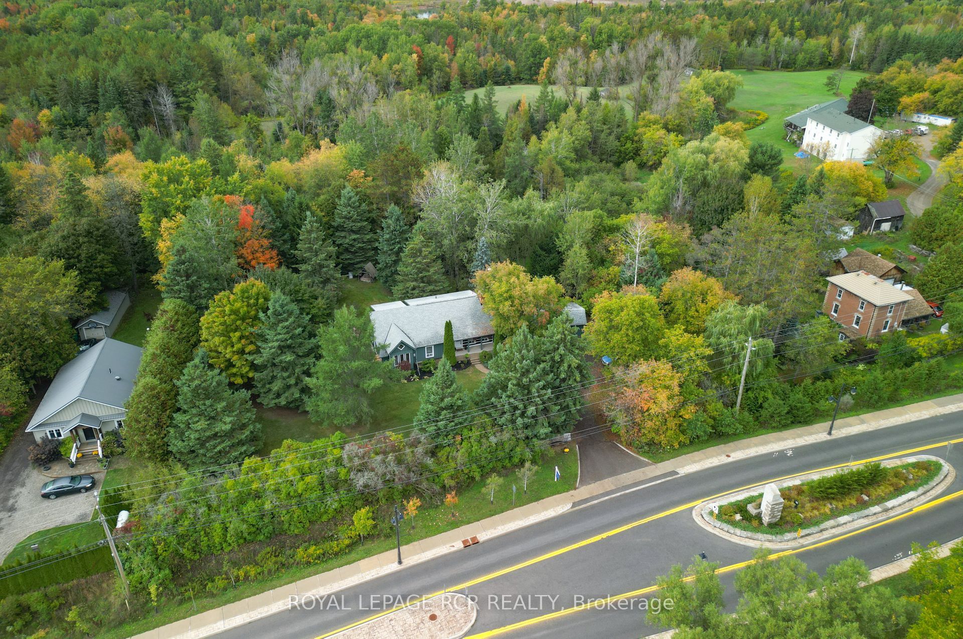 1762 Queen Street Property Photo 34