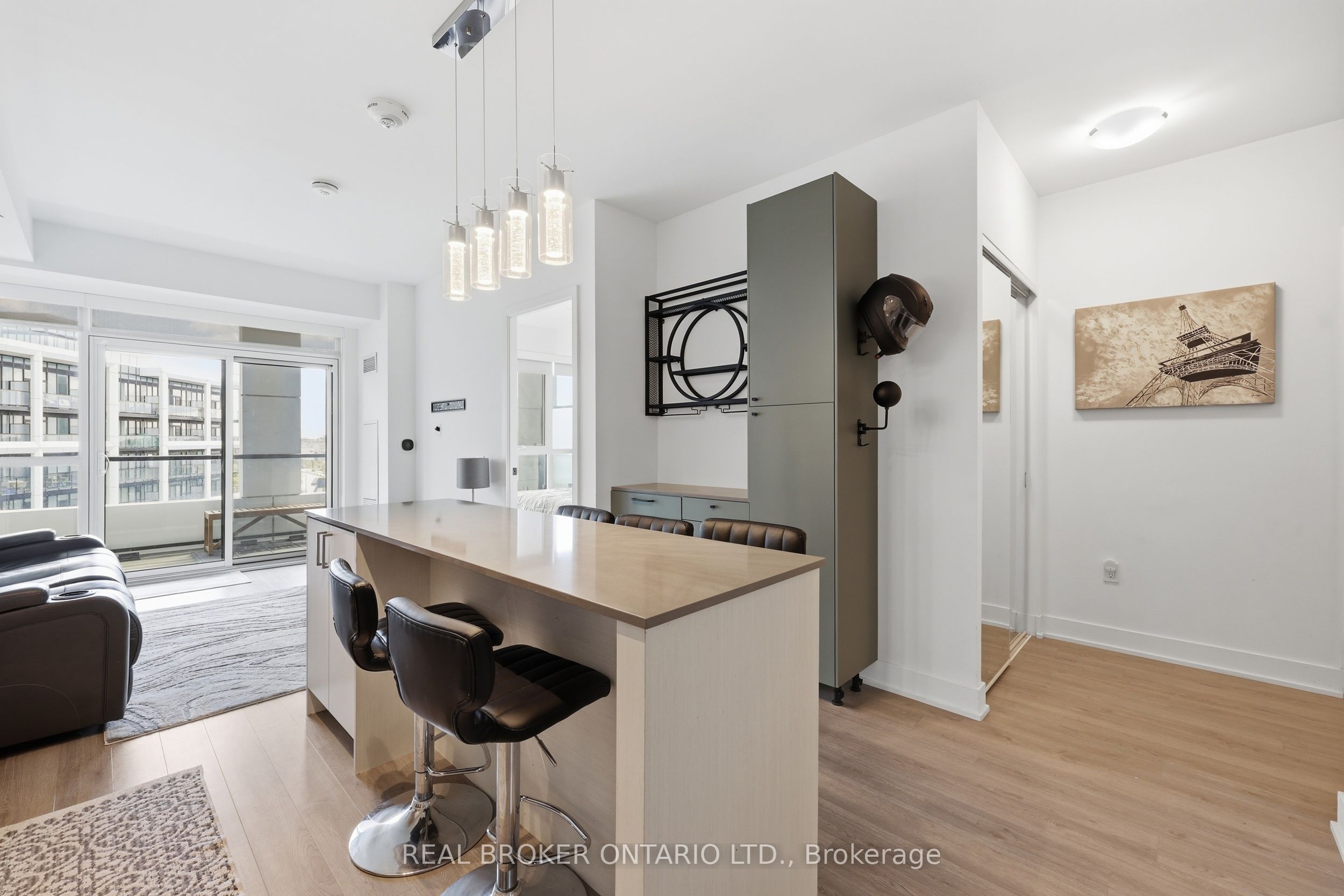 50 George Butchart Drive 608 Property Photo 28