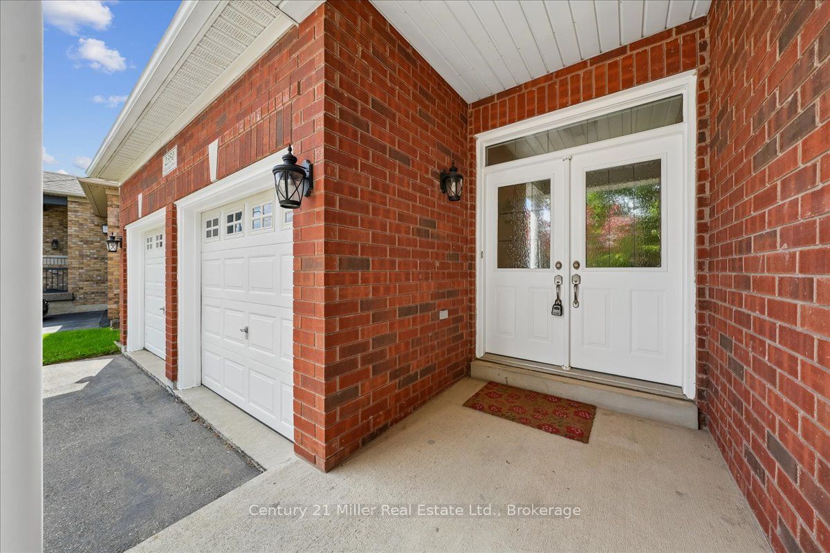 2350 Valleyridge Drive Property Photo 2