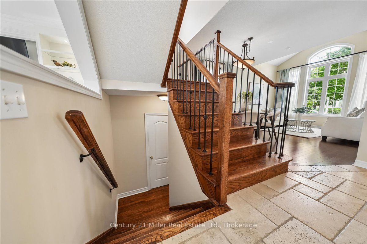 2350 Valleyridge Drive Property Photo 15