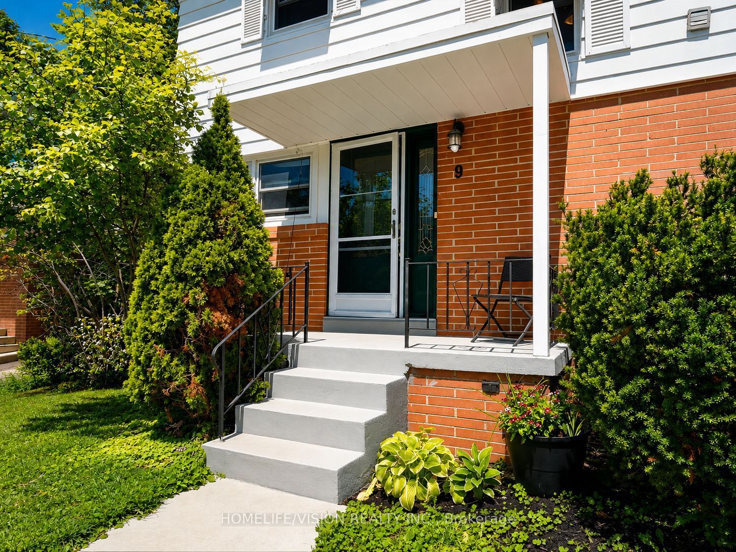 9 Lyndfield Crescent Property Photo 3