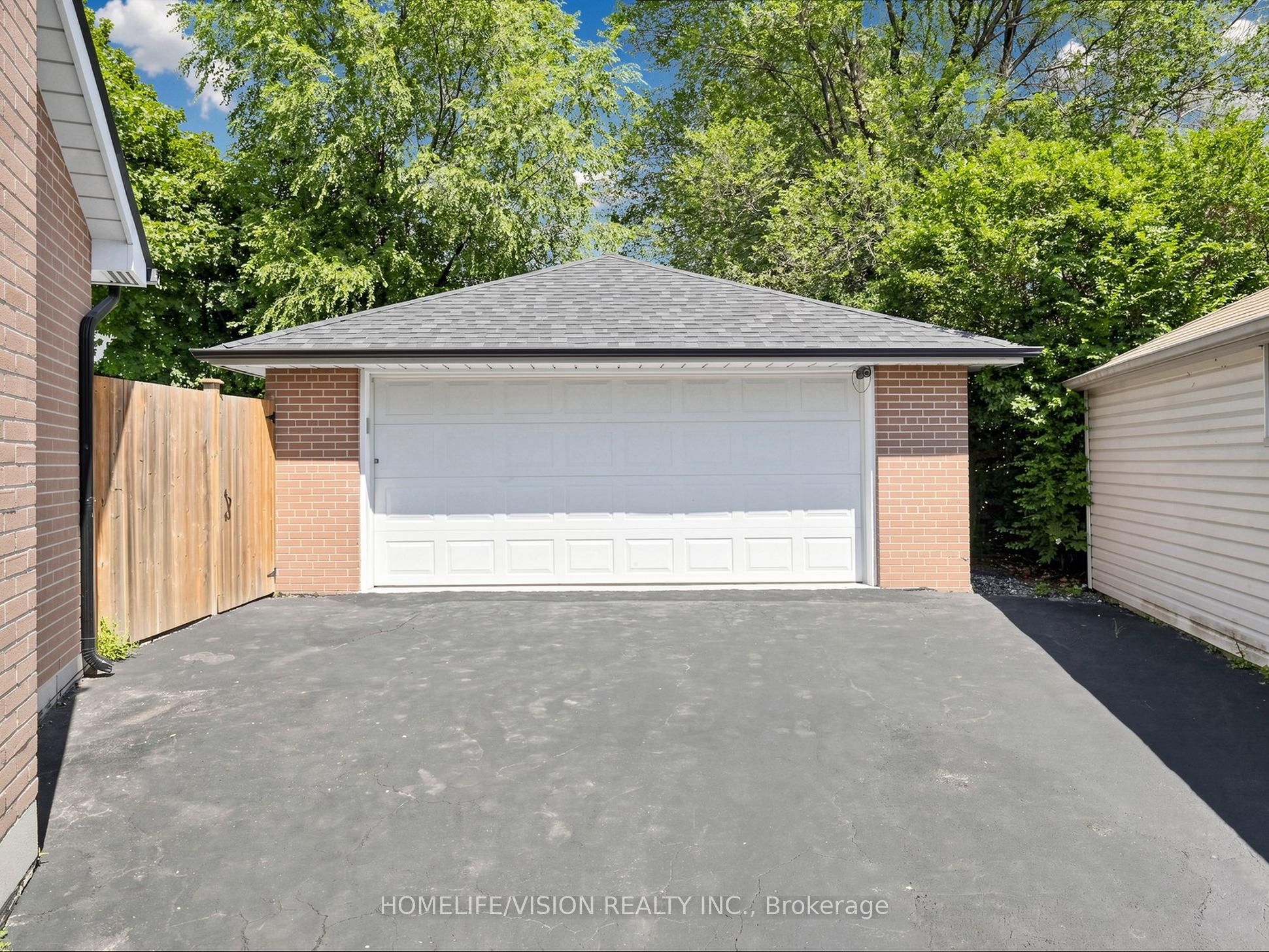 9 Lyndfield Crescent Property Photo 5