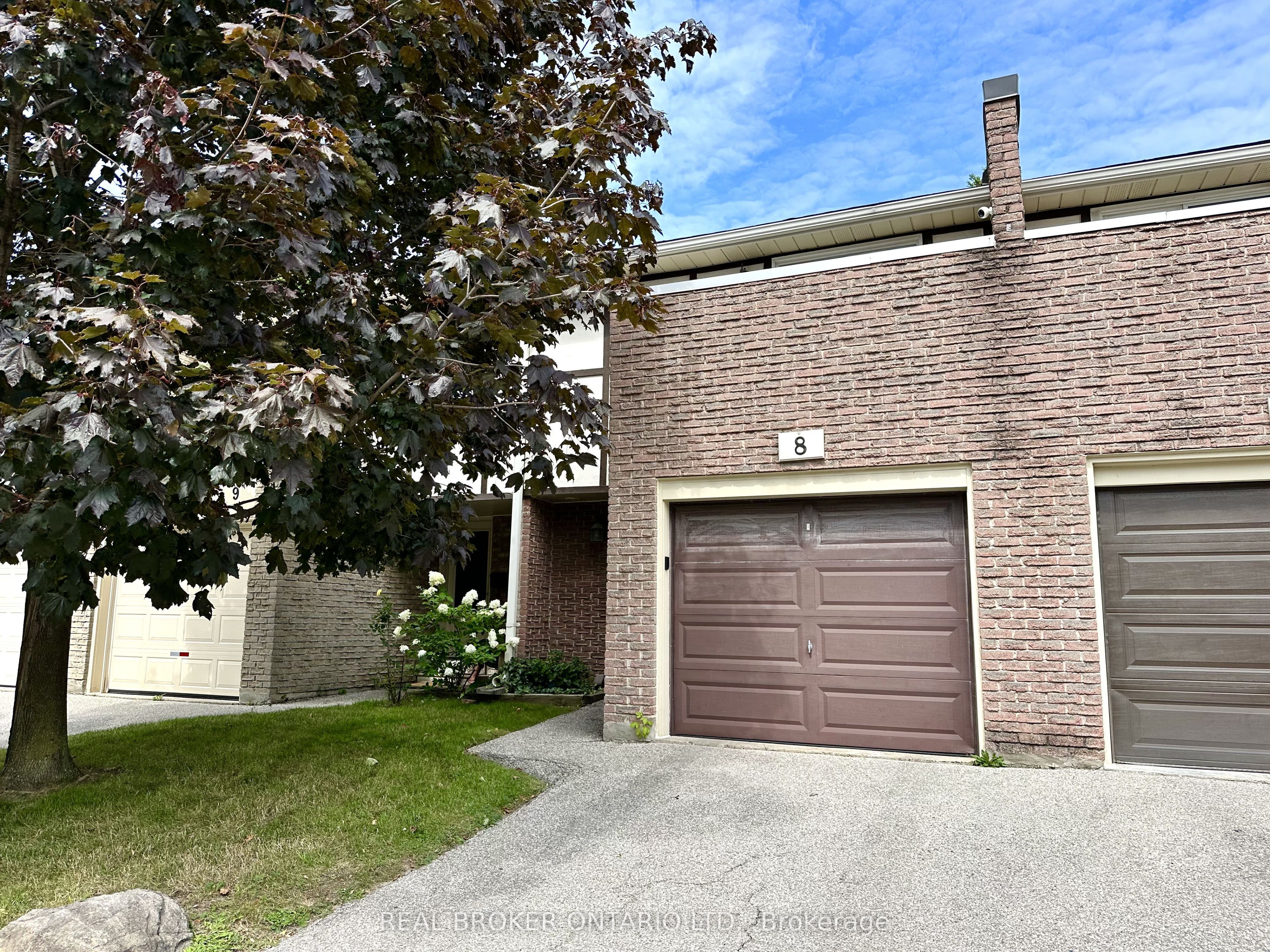 1485 Gulleden Drive 8 Property Photo 1
