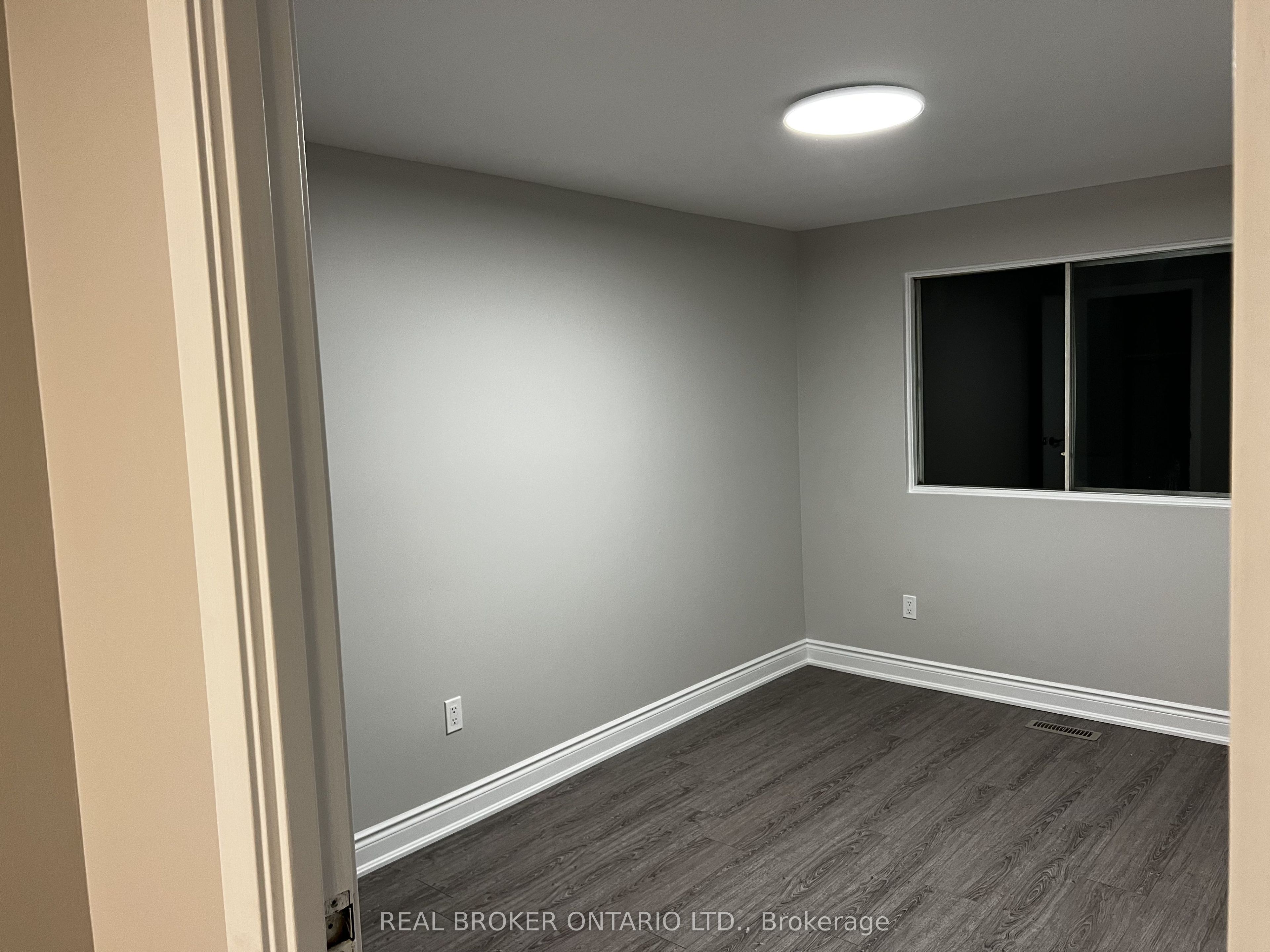 1485 Gulleden Drive 8 Property Photo 10
