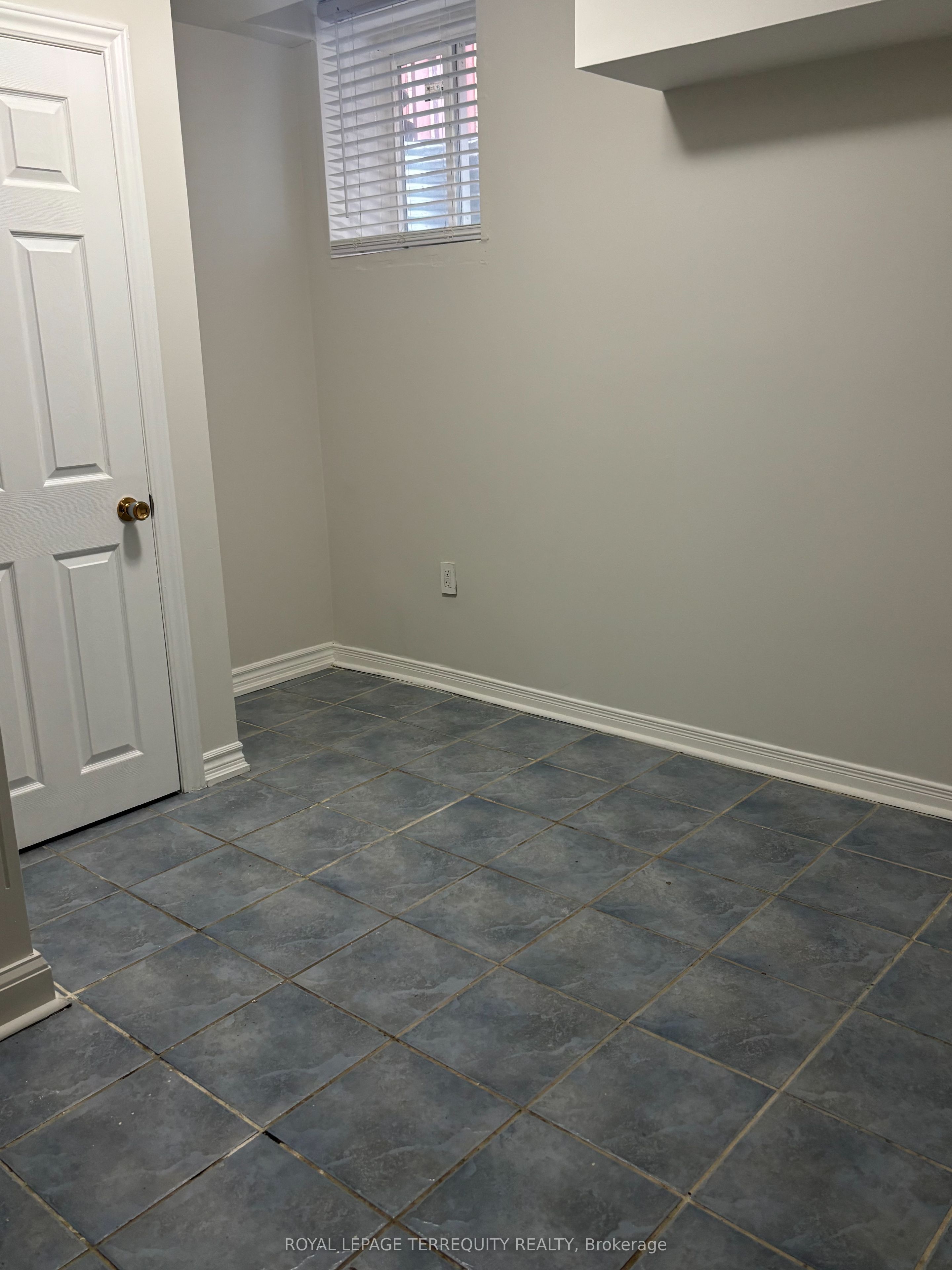 26 Tangleridge Boulevard Property Photo 5
