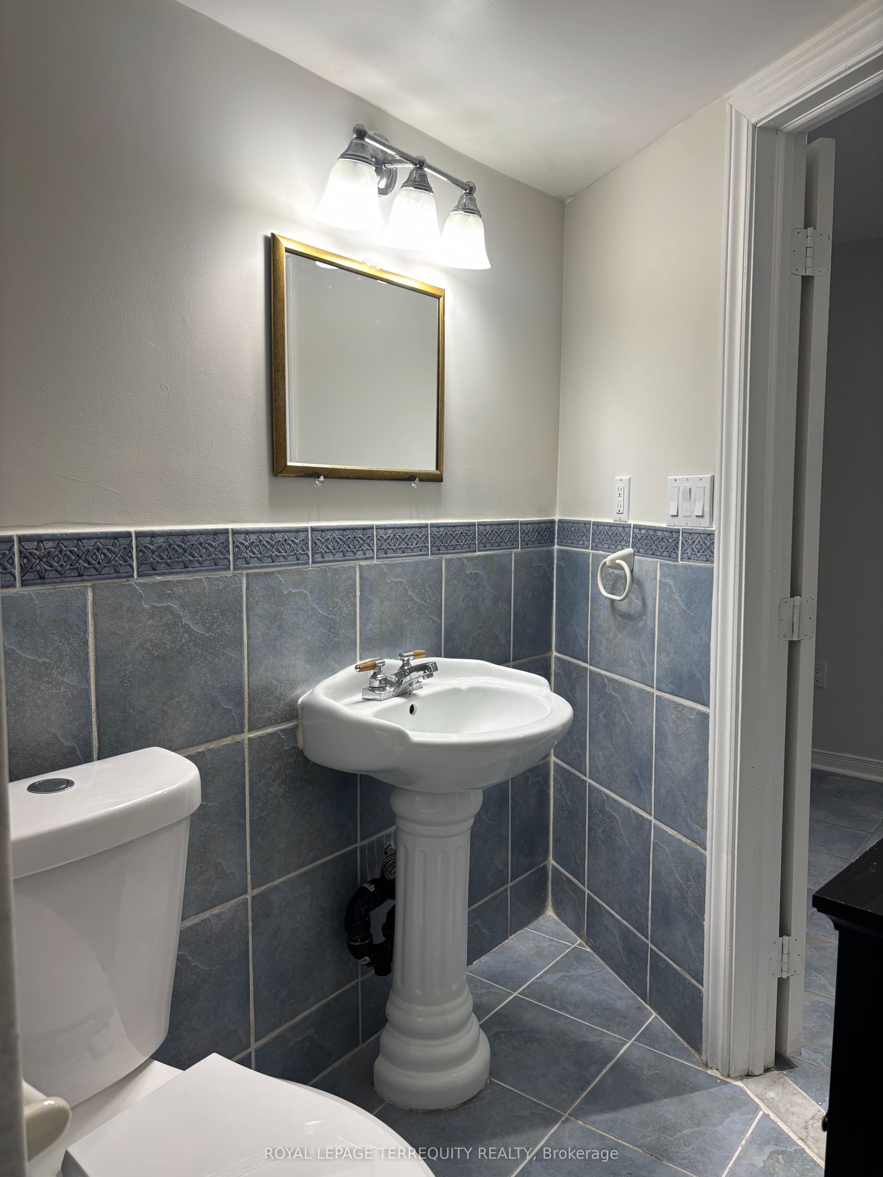 26 Tangleridge Boulevard Property Photo 10