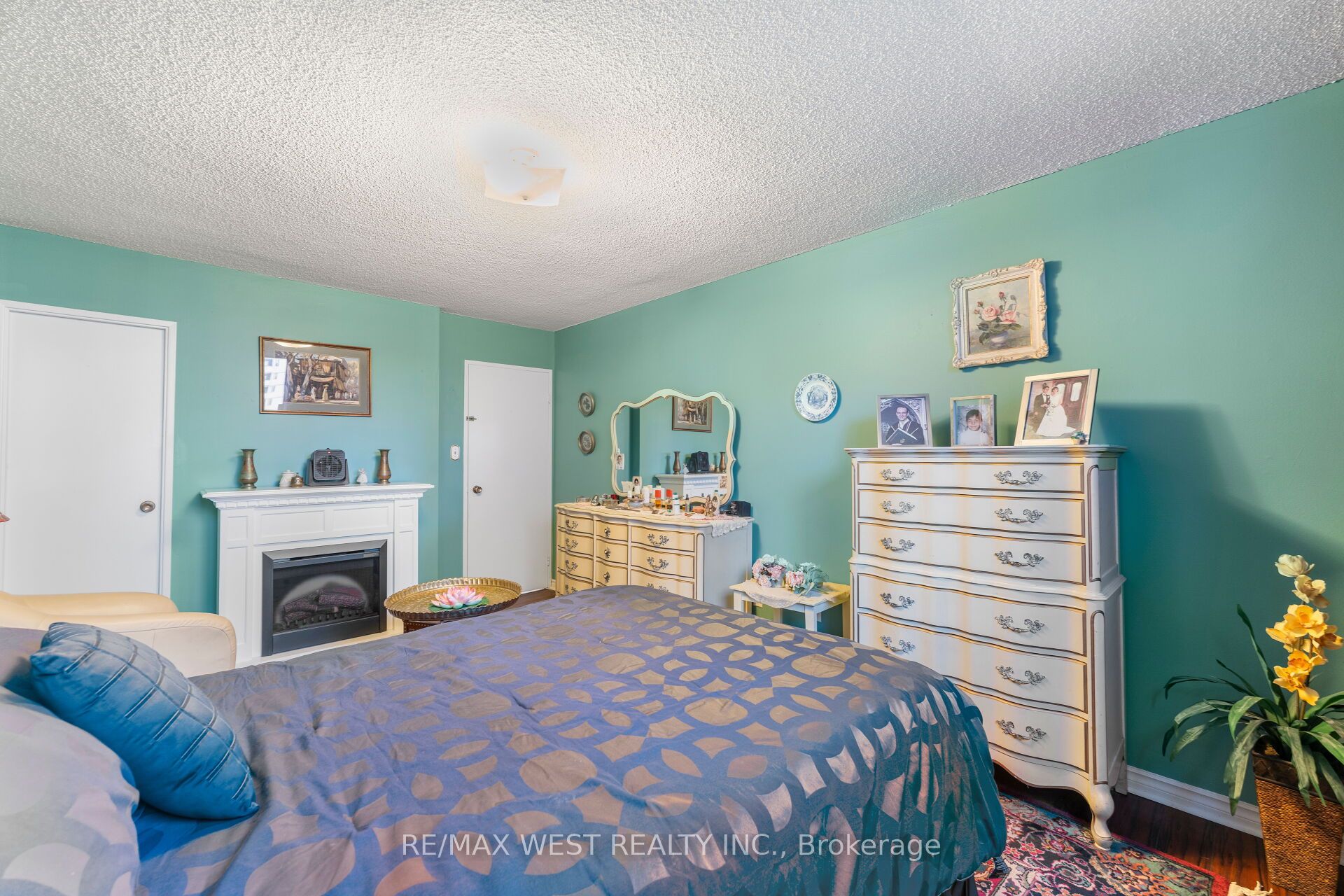 340 Dixon Road 114 Property Photo 15