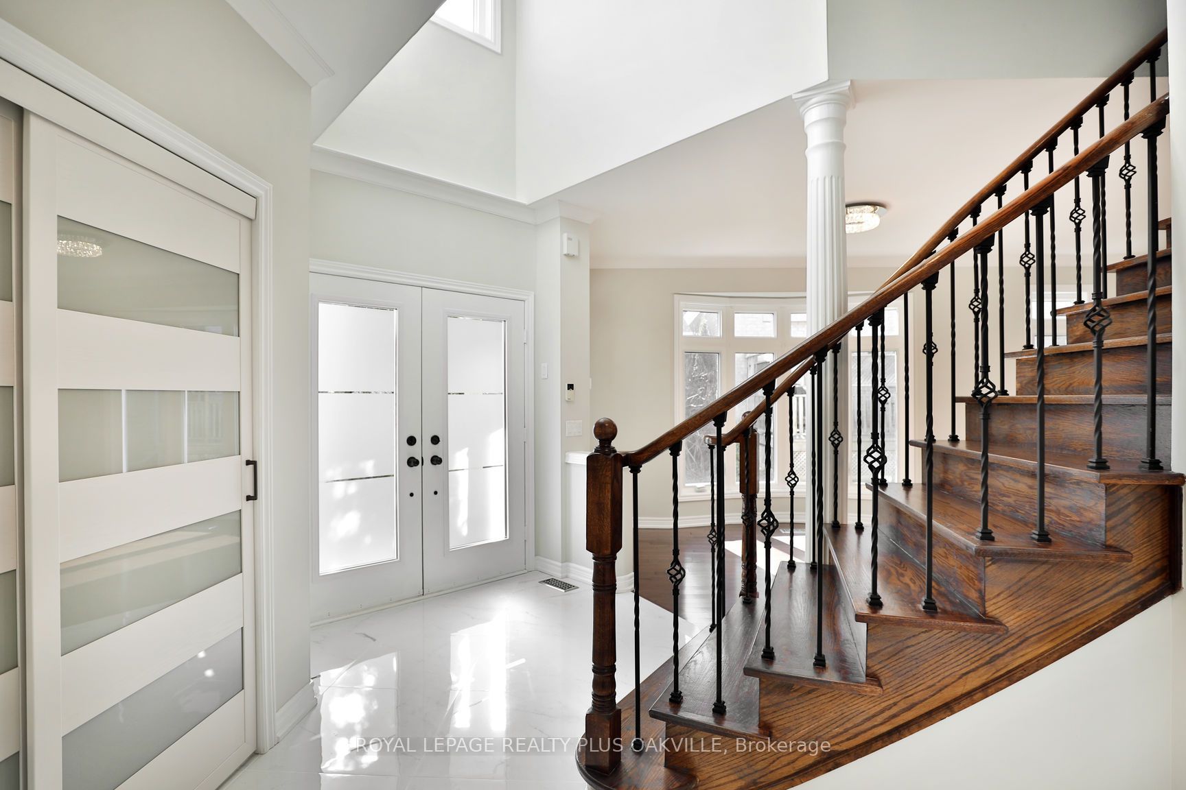1548 Bayshire Drive Property Photo 1
