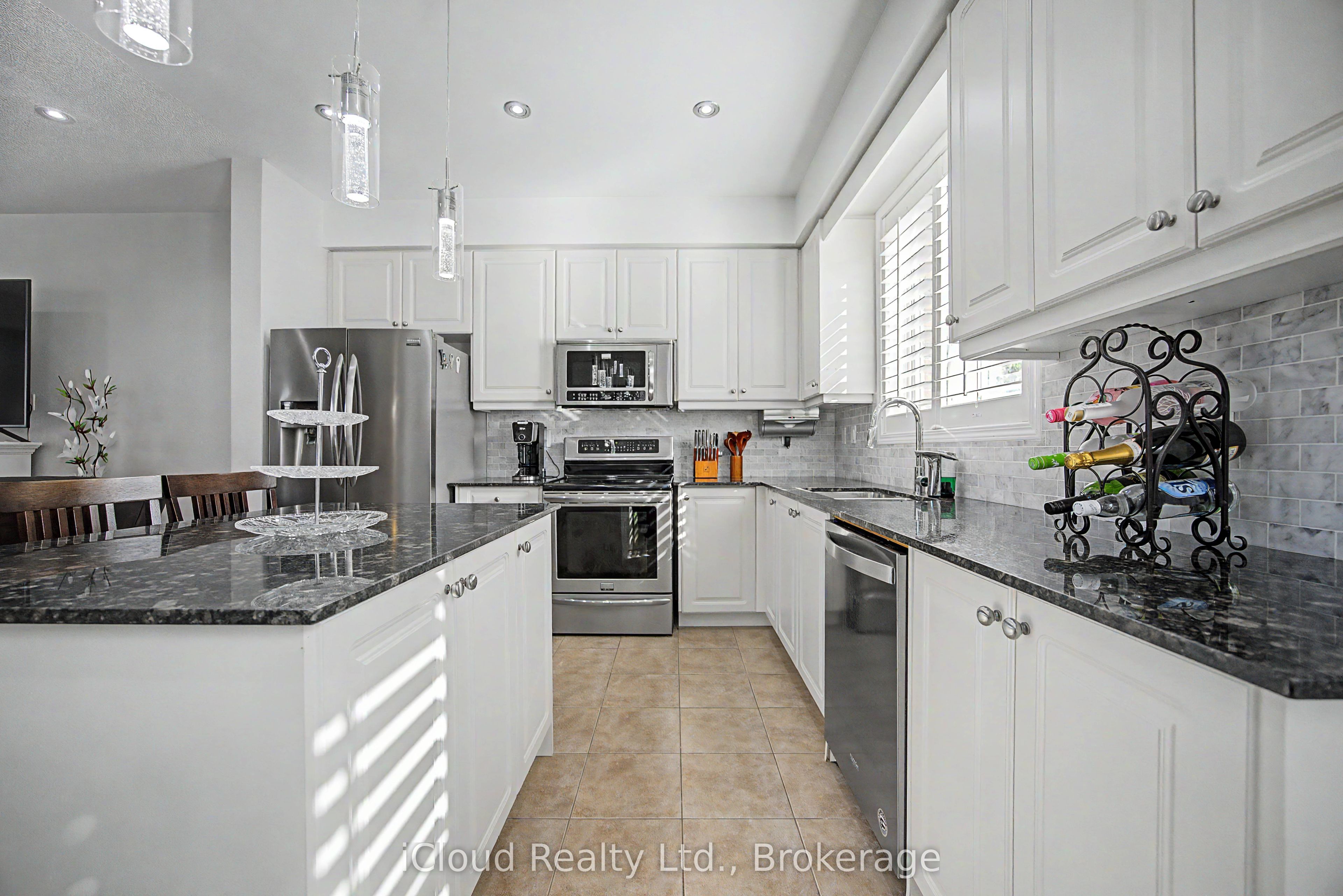 12478 Kennedy Road Property Photo 9