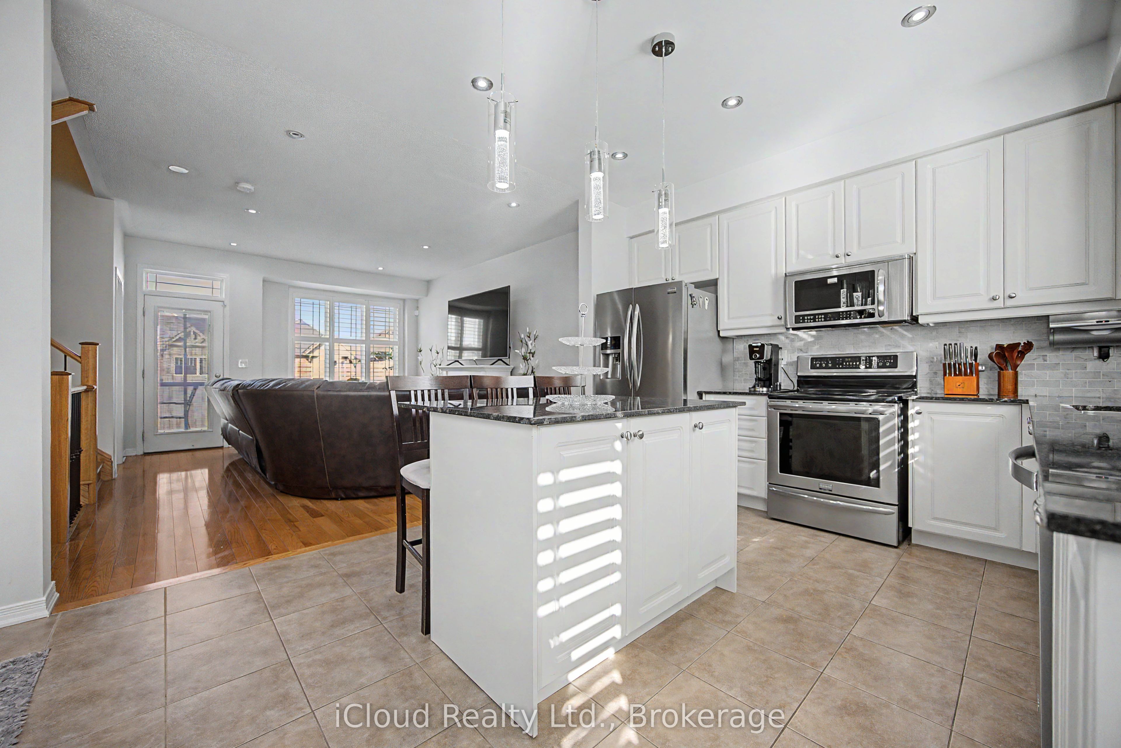 12478 Kennedy Road Property Photo 10