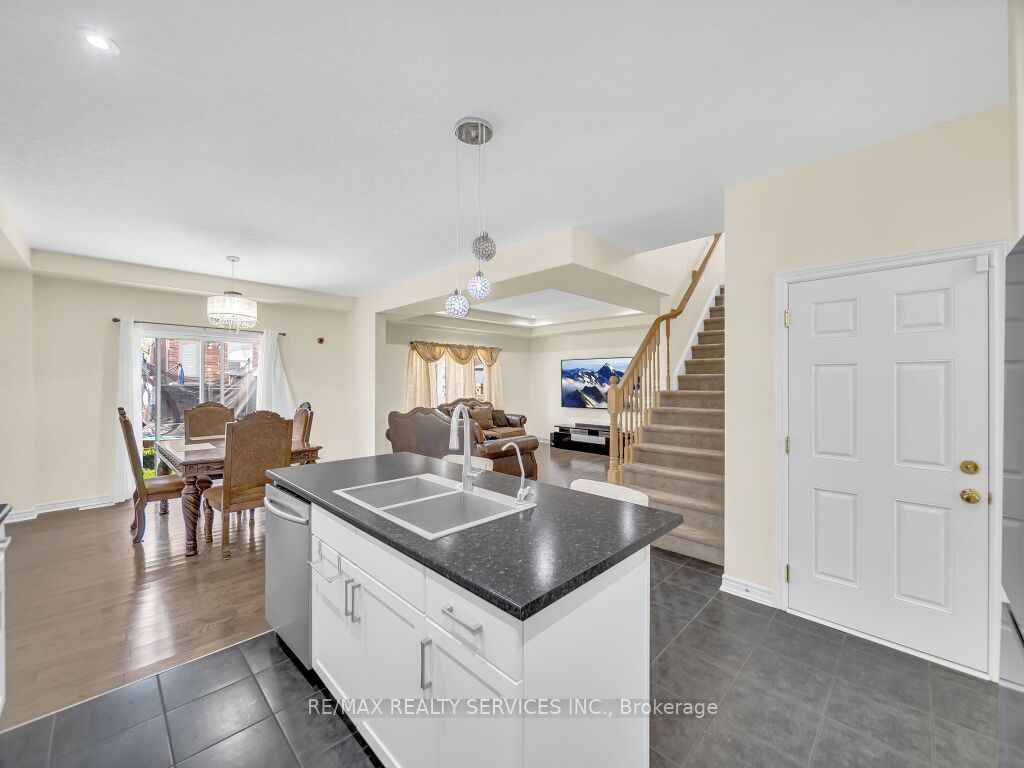 9 Fitzgerald Street Property Photo 6