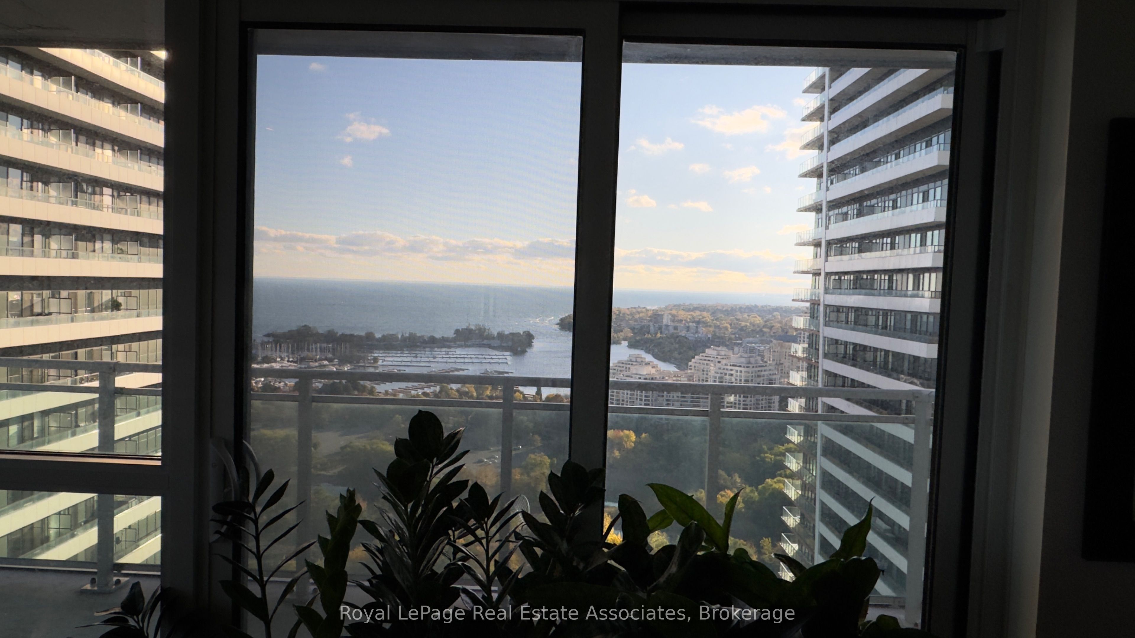 33 Shore Breeze Drive 3010 Property Photo 10