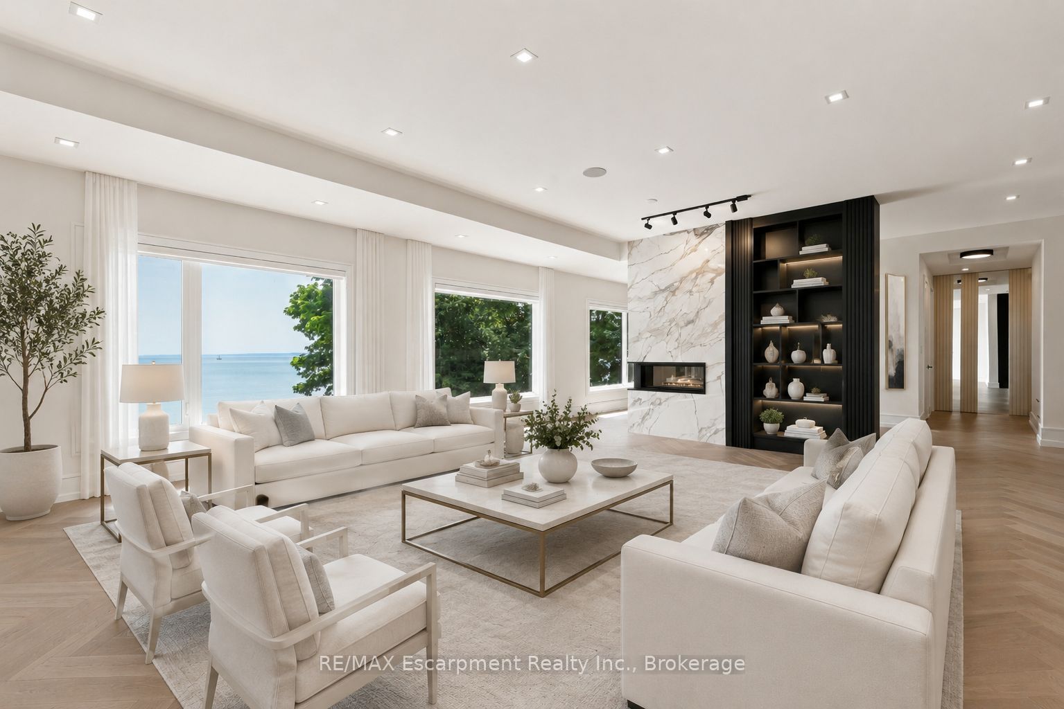 100 Appleby Place Property Photo 11