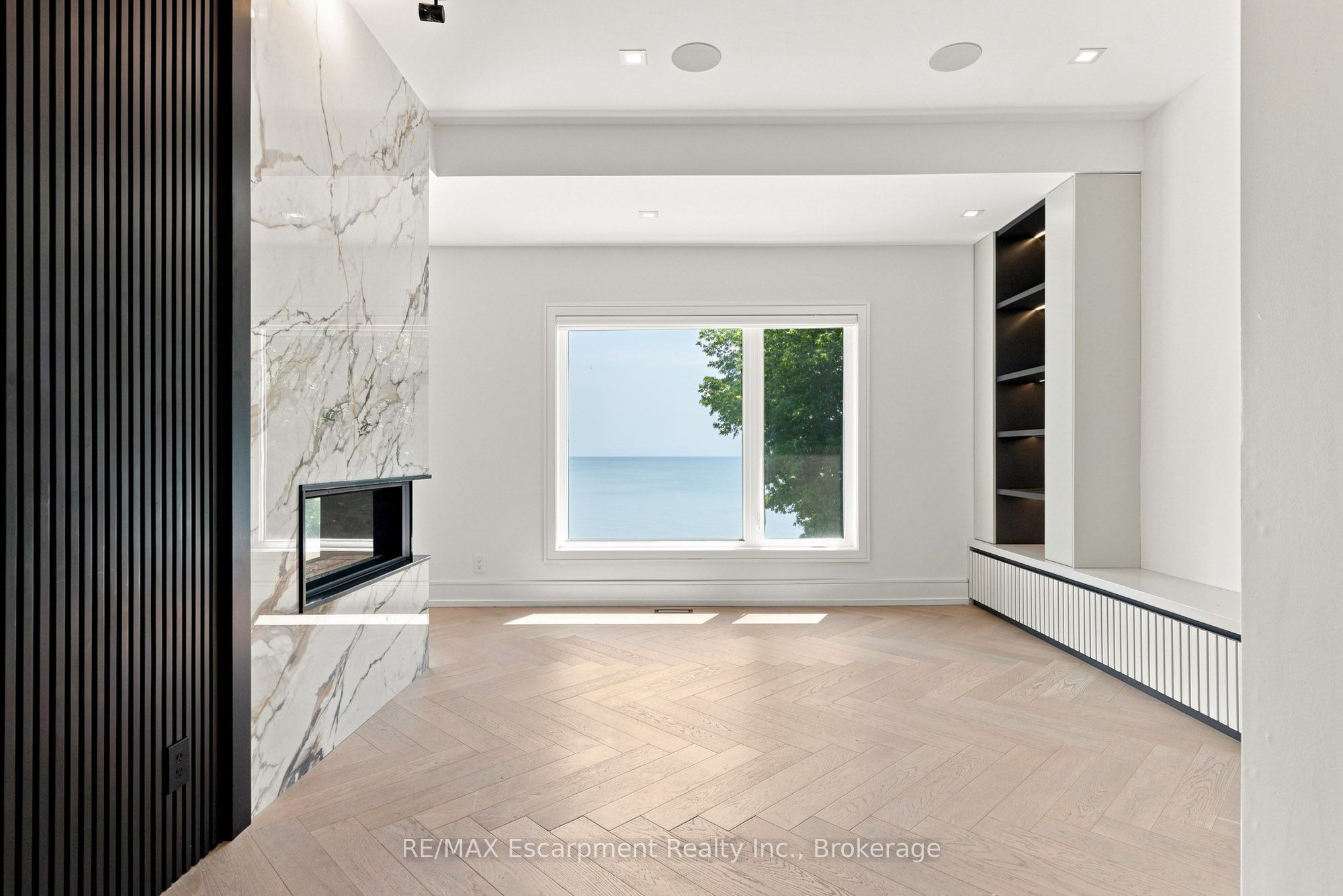 100 Appleby Place Property Photo 14