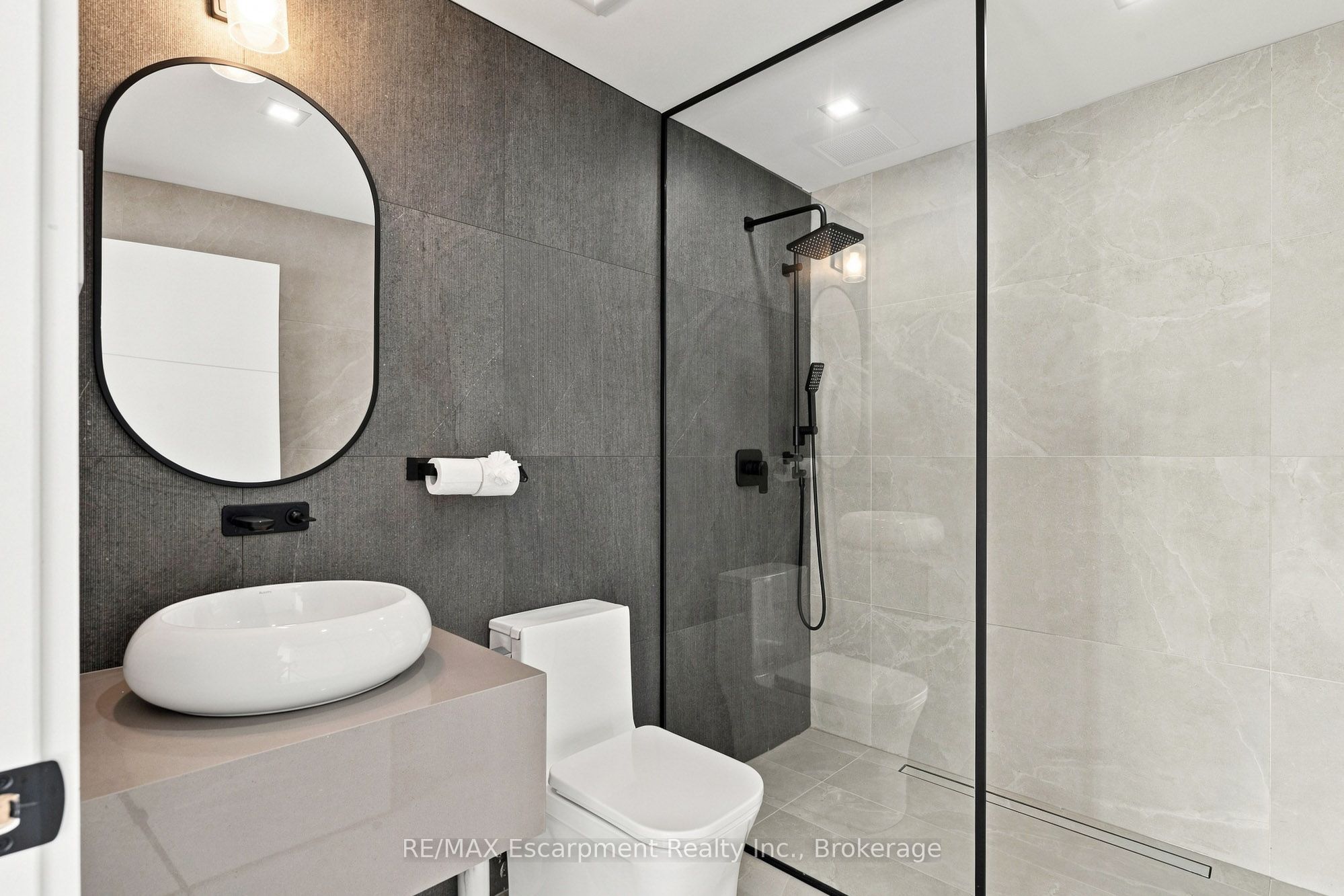 100 Appleby Place Property Photo 27