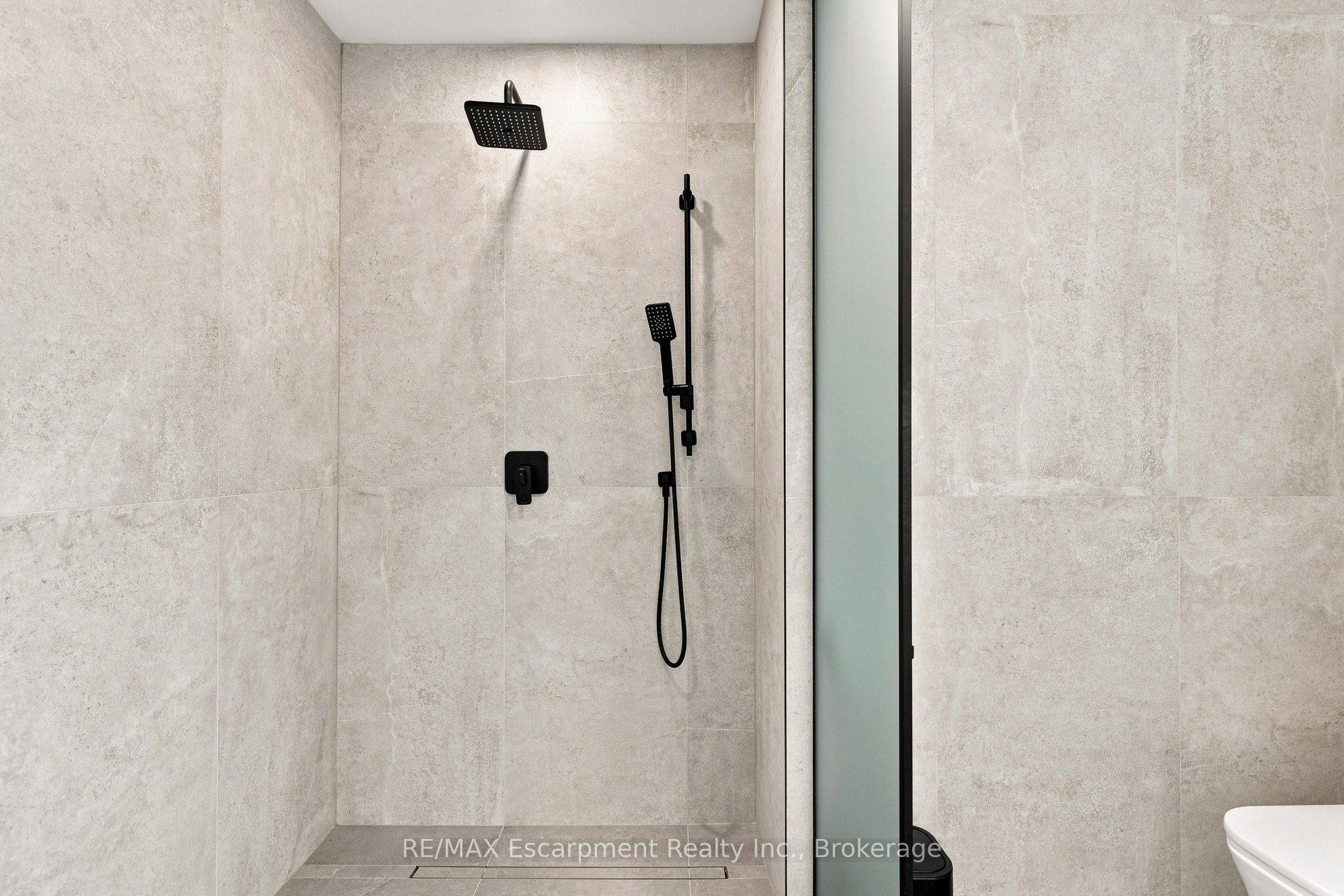 100 Appleby Place Property Photo 39