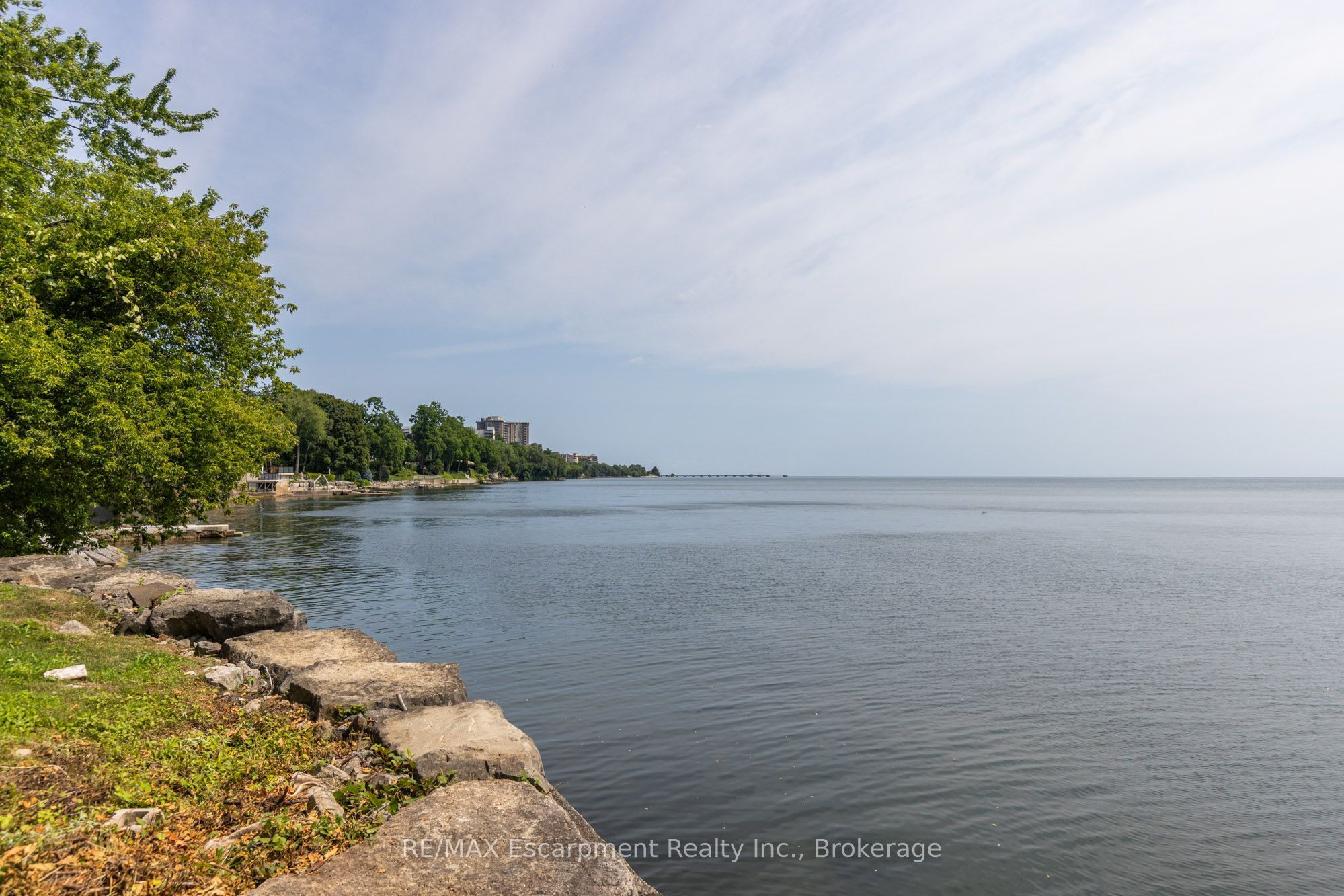 100 Appleby Place Property Photo 47