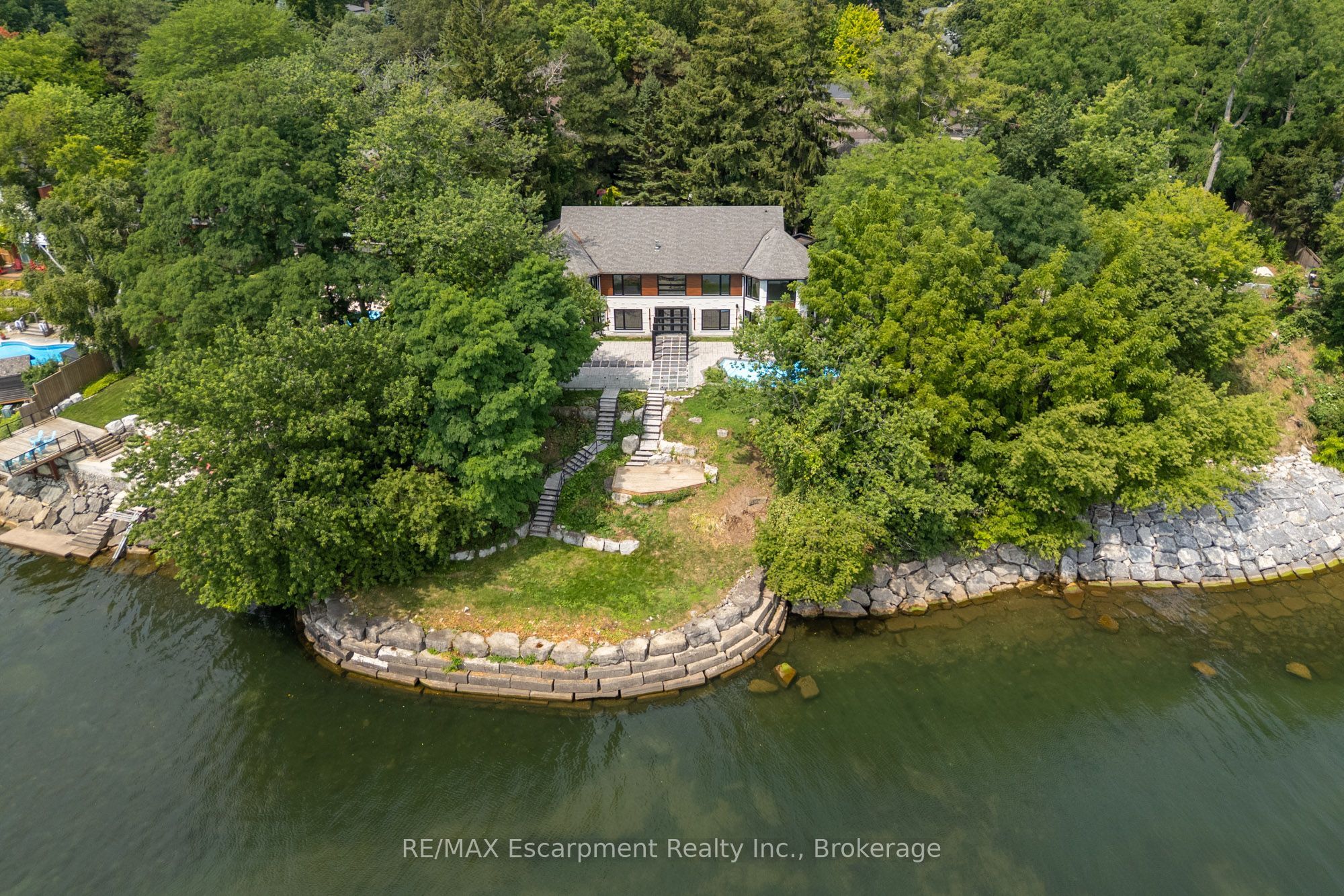 100 Appleby Place Property Photo 49