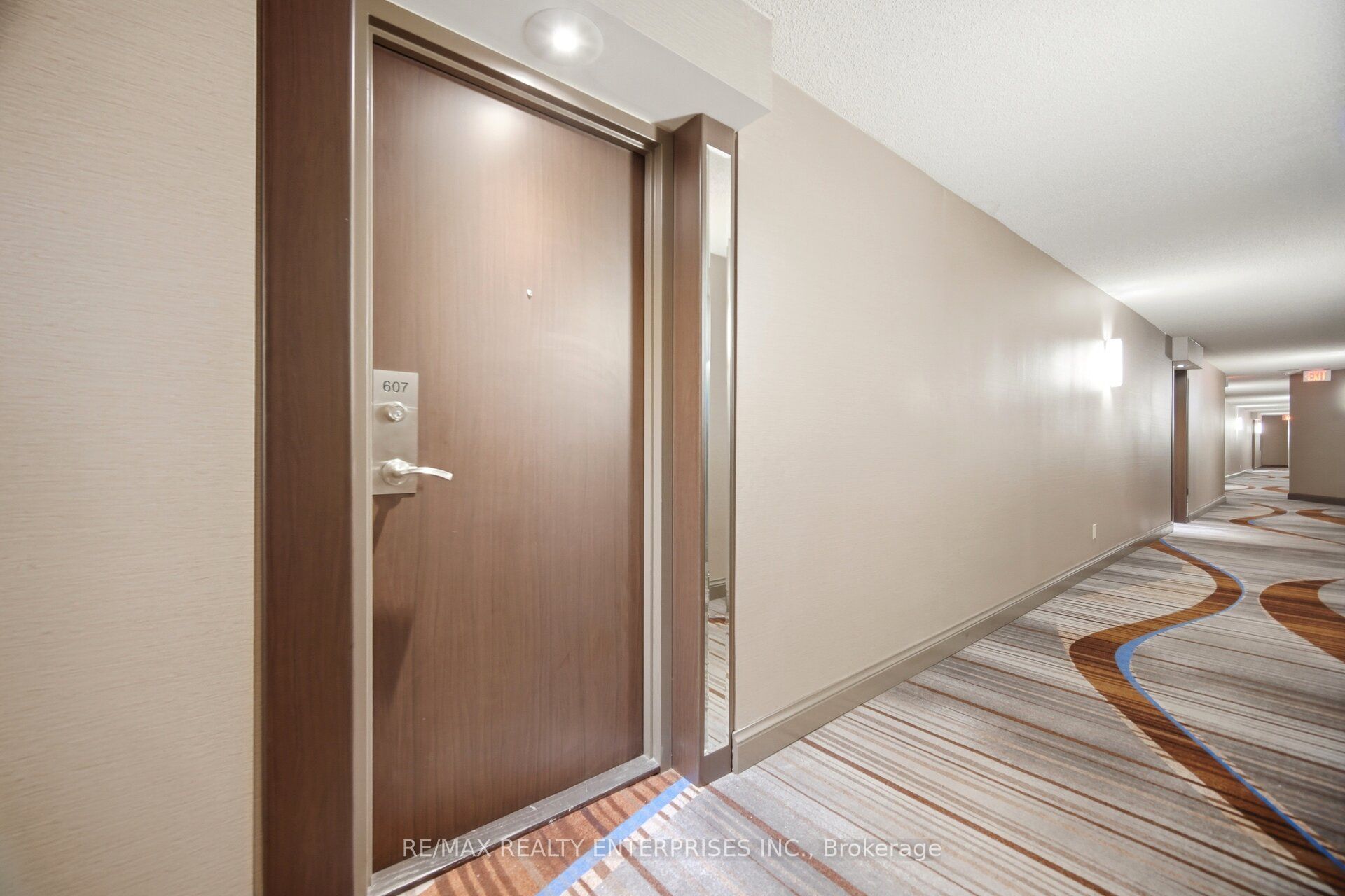 2261 Lake Shore Boulevard W 607 Property Photo 25