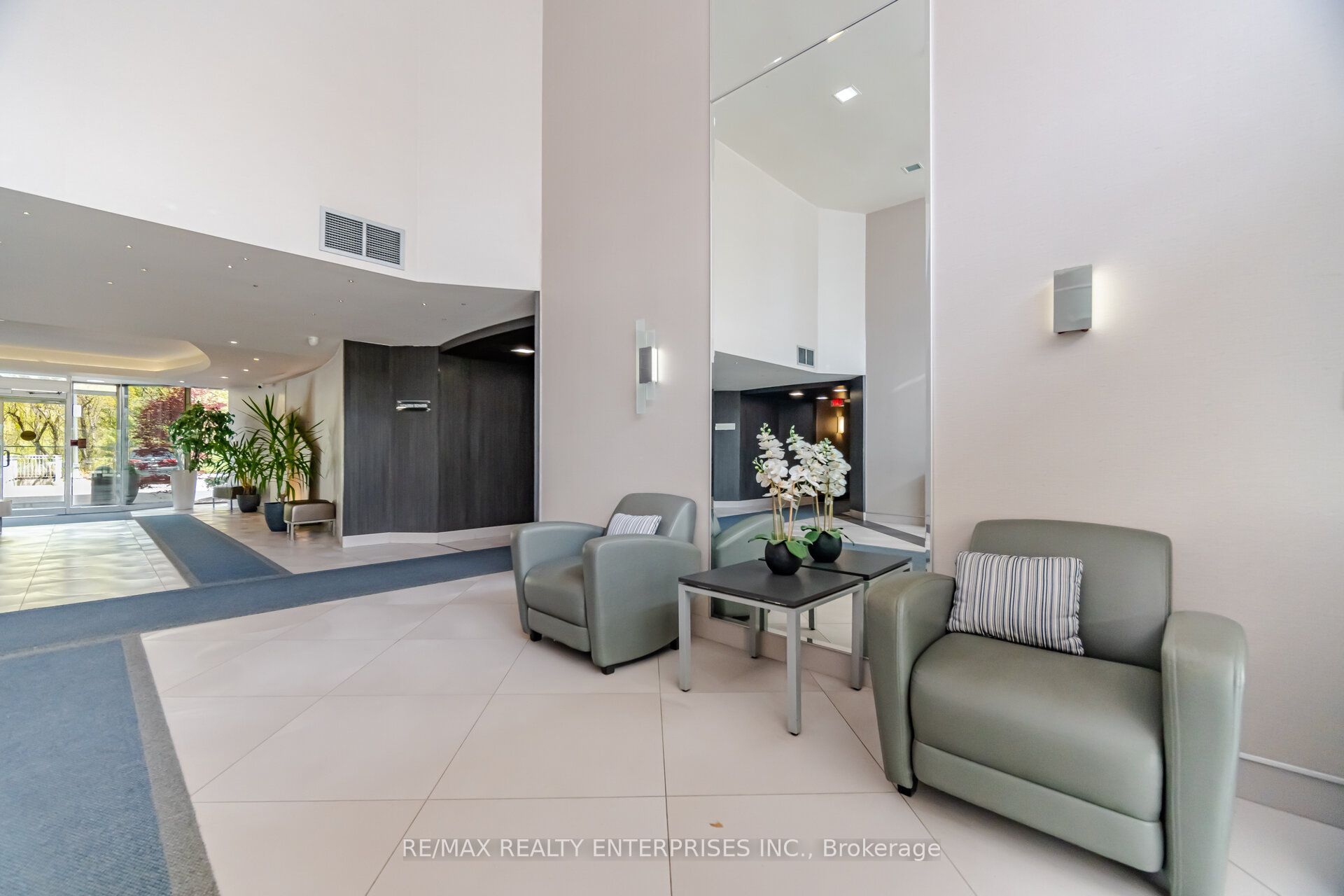 2261 Lake Shore Boulevard W 607 Property Photo 27