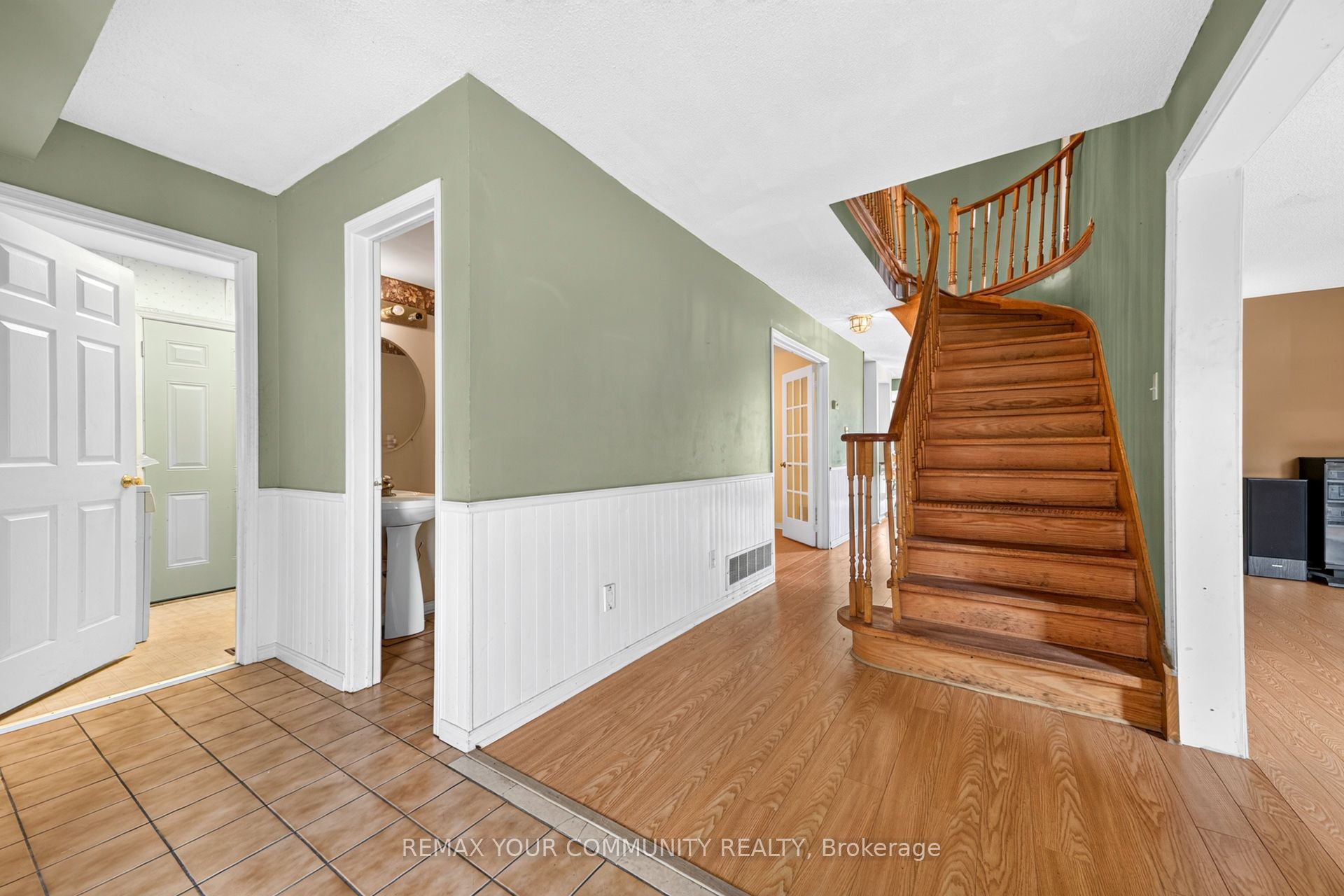 74 Richvale Drive Property Photo 3