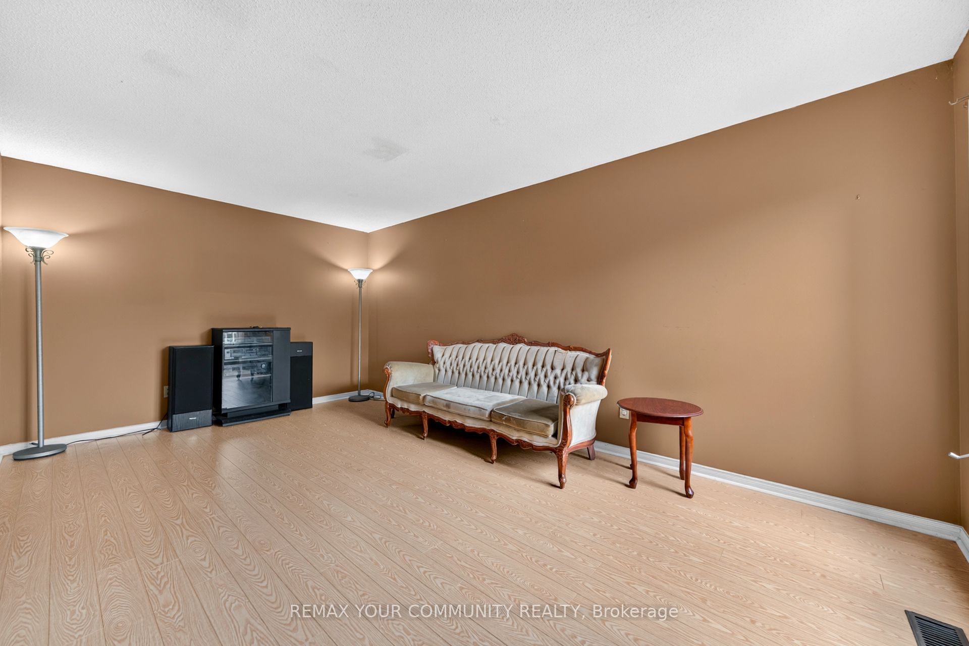 74 Richvale Drive Property Photo 4