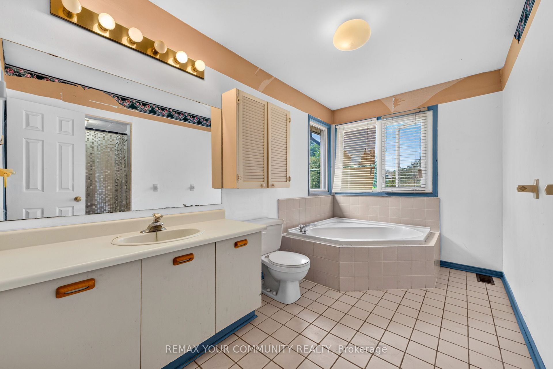 74 Richvale Drive Property Photo 16