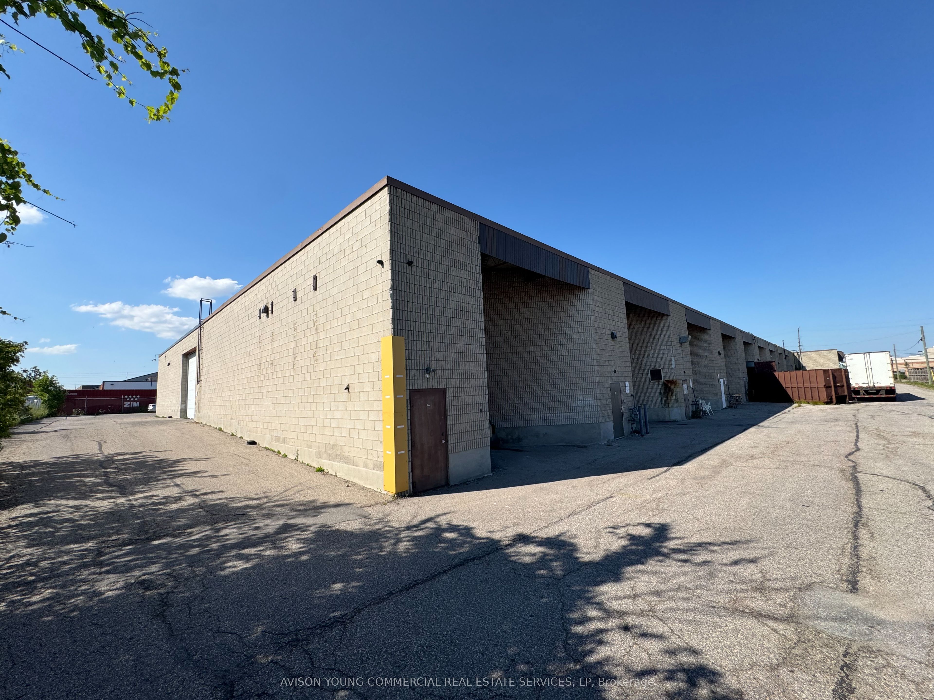 3550 Wolfedale Road Property Photo 3