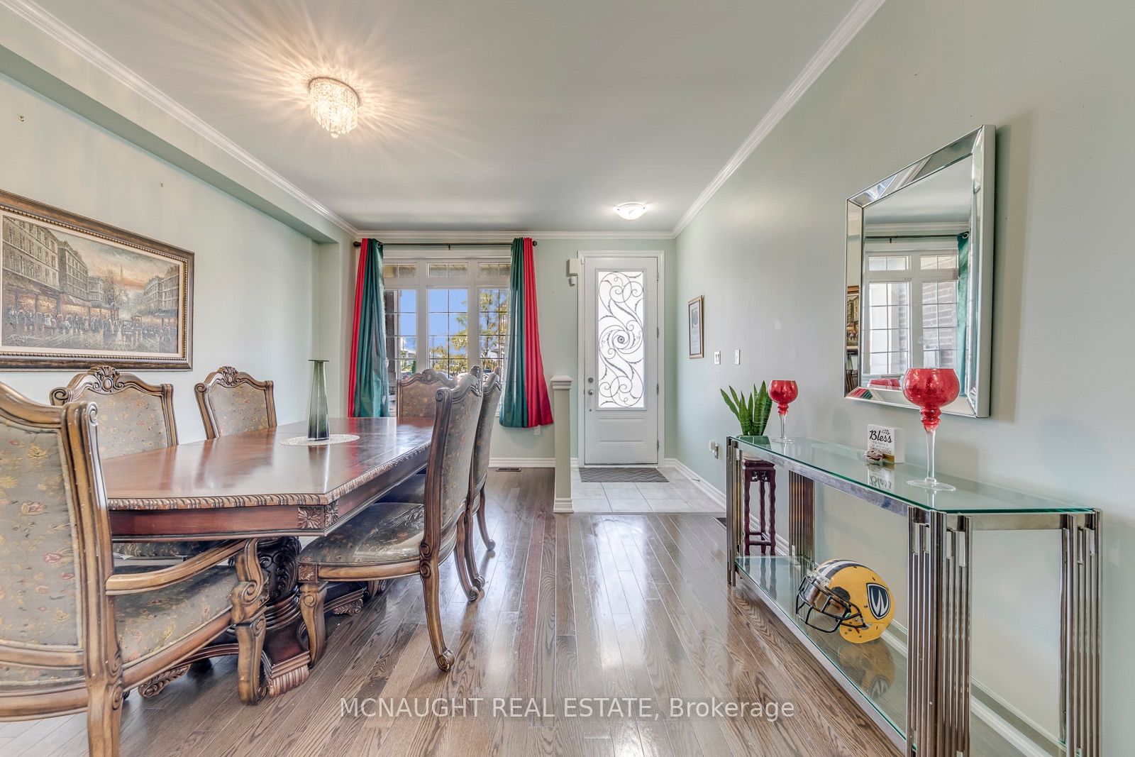 78 Folgate Crescent Property Photo 6