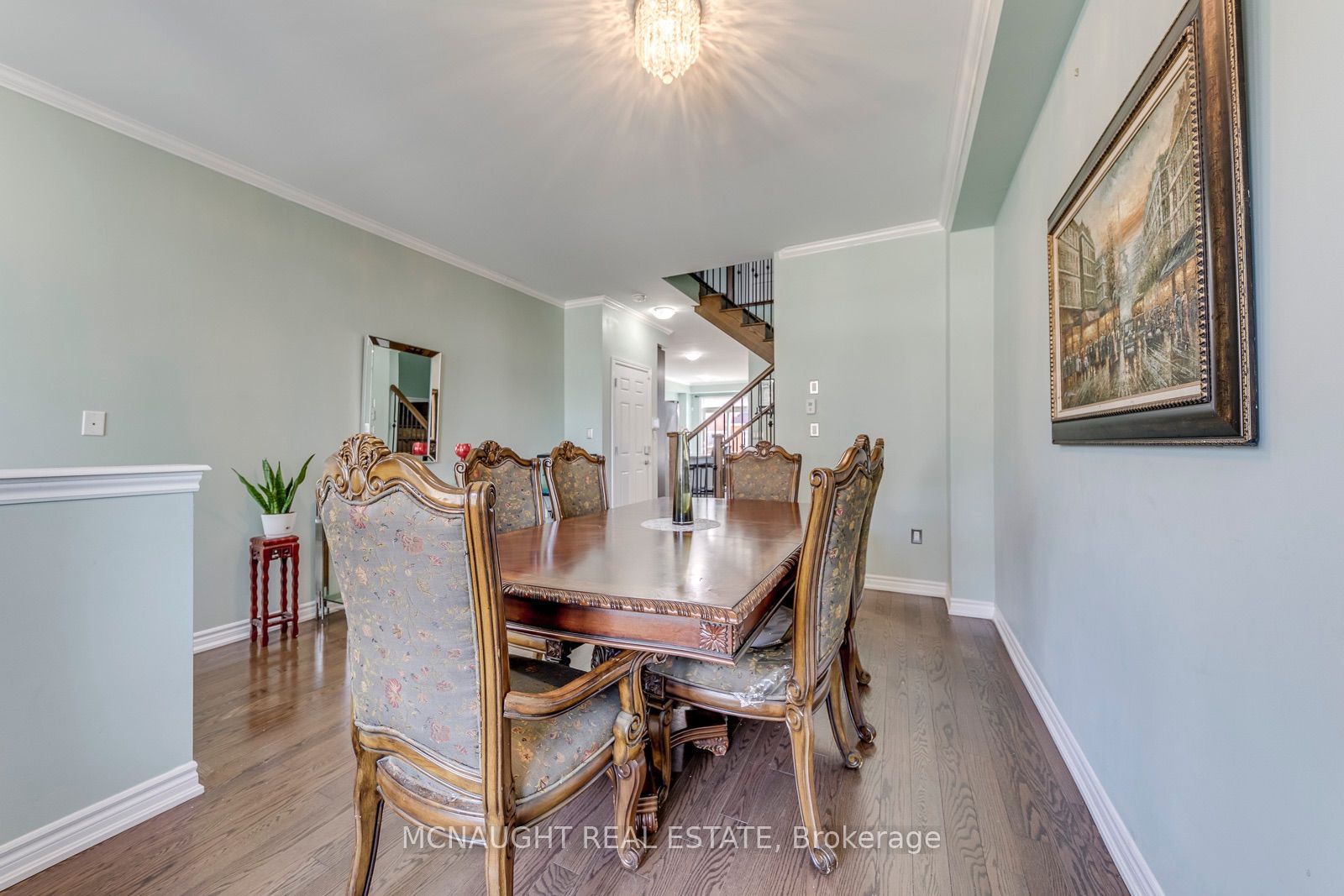 78 Folgate Crescent Property Photo 7