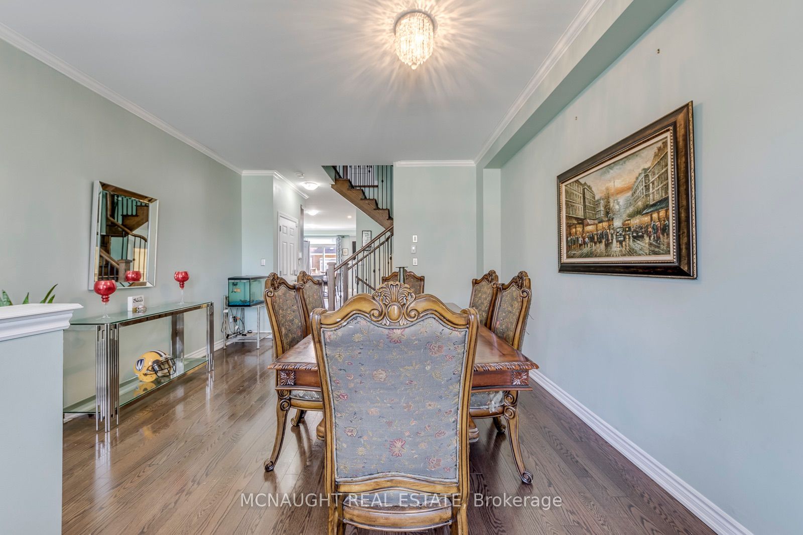 78 Folgate Crescent Property Photo 8