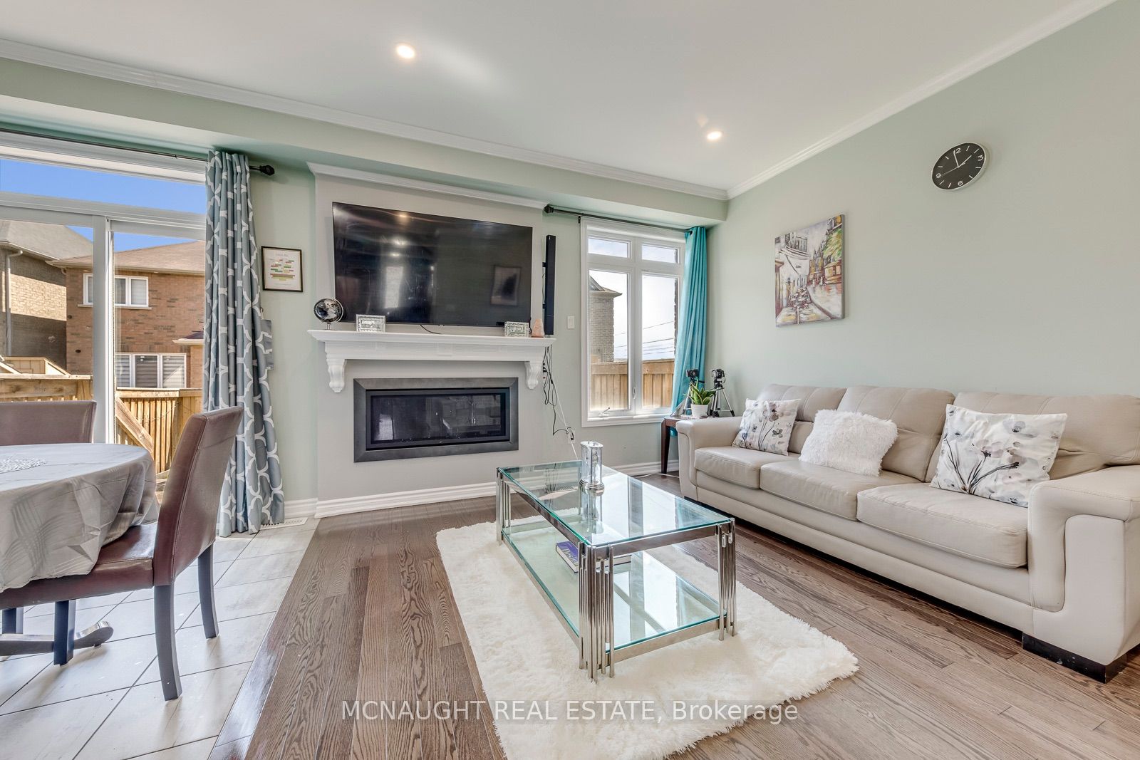78 Folgate Crescent Property Photo 22