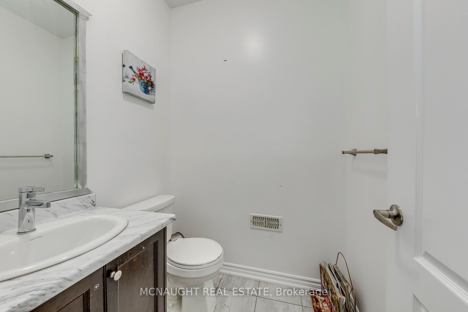 78 Folgate Crescent Property Photo 26