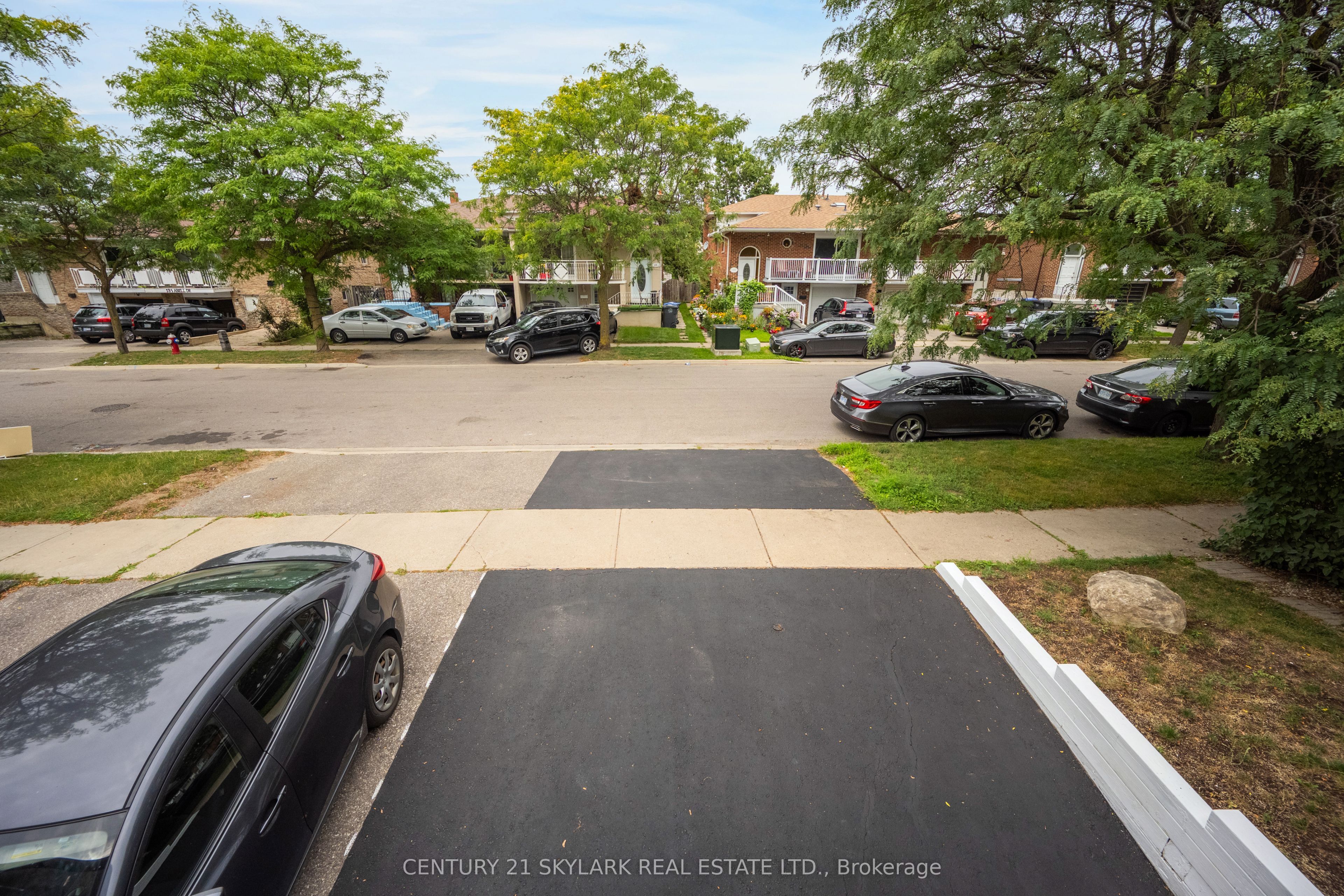 71 Abell Drive S Property Photo 18