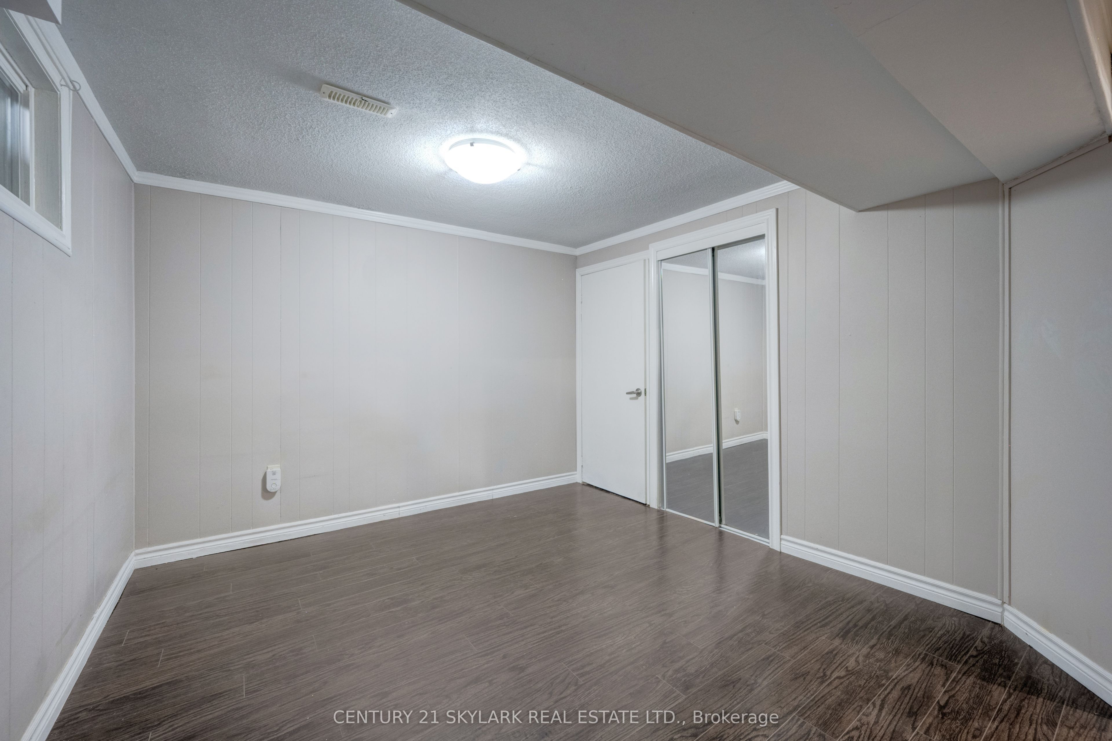 71 Abell Drive S Property Photo 27