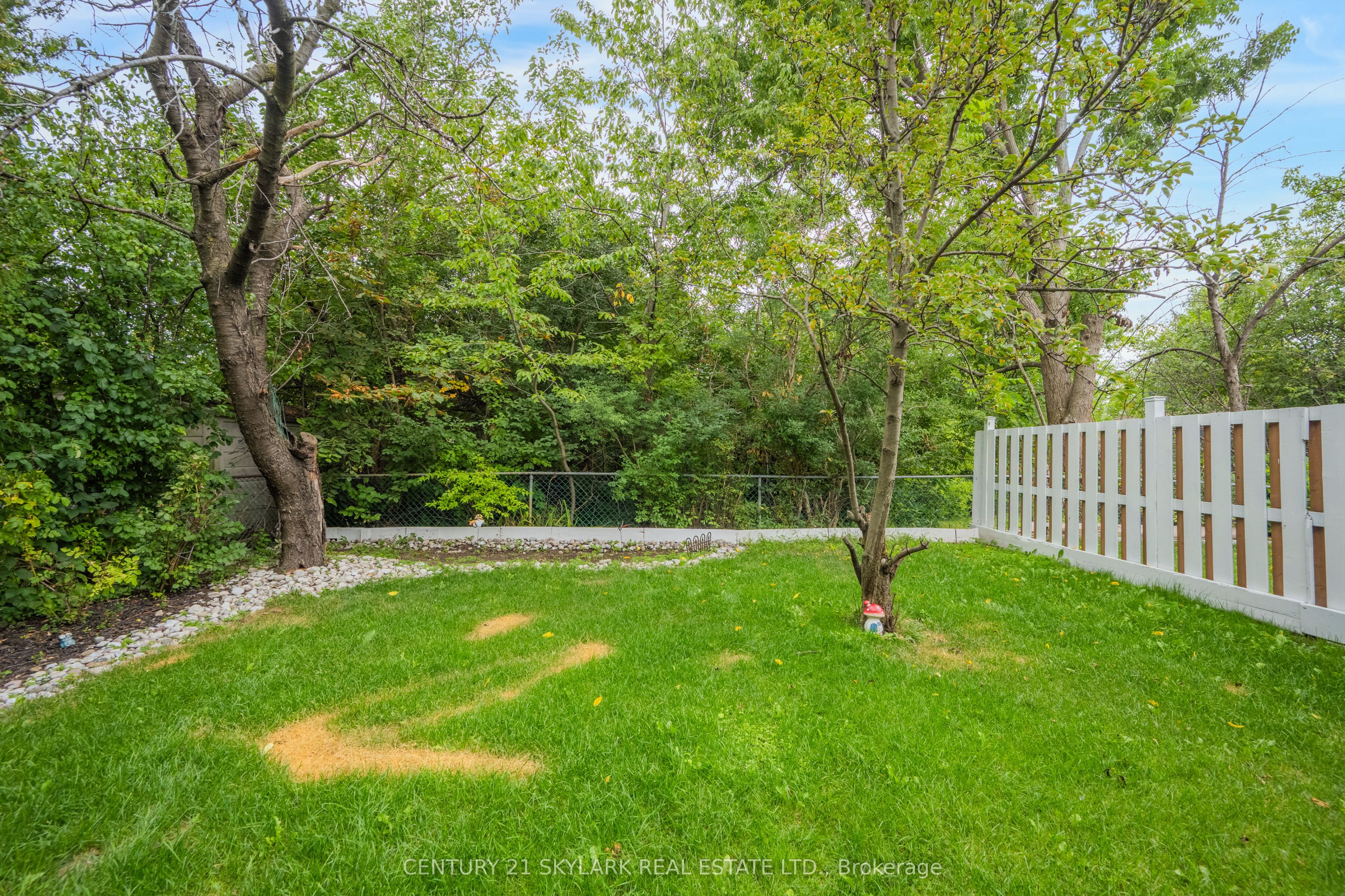 71 Abell Drive S Property Photo 42