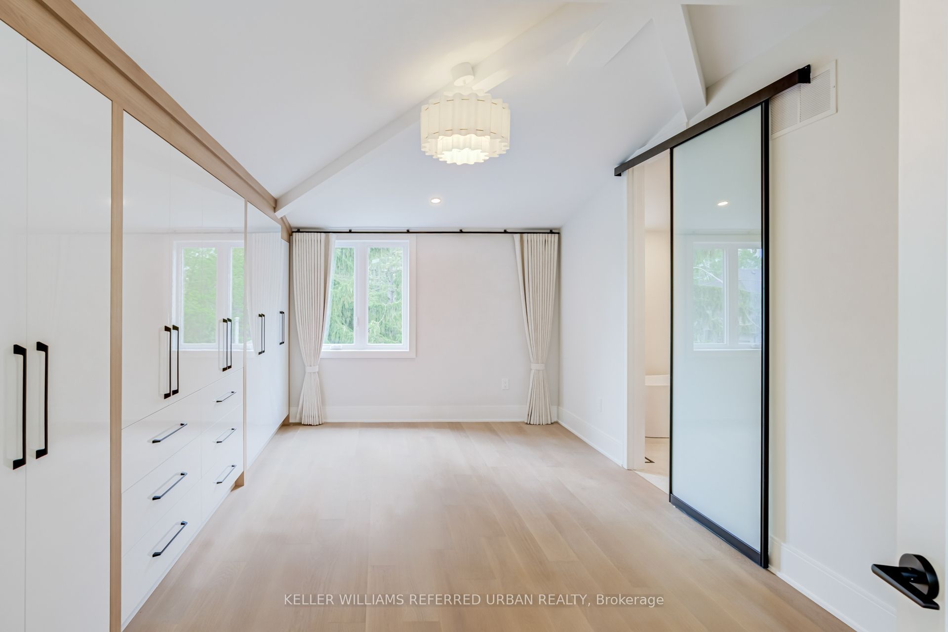 37 Wesley Avenue Property Photo 23